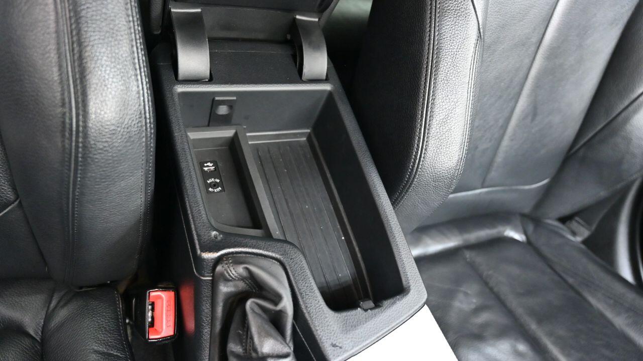 BMW 3 Series view 36