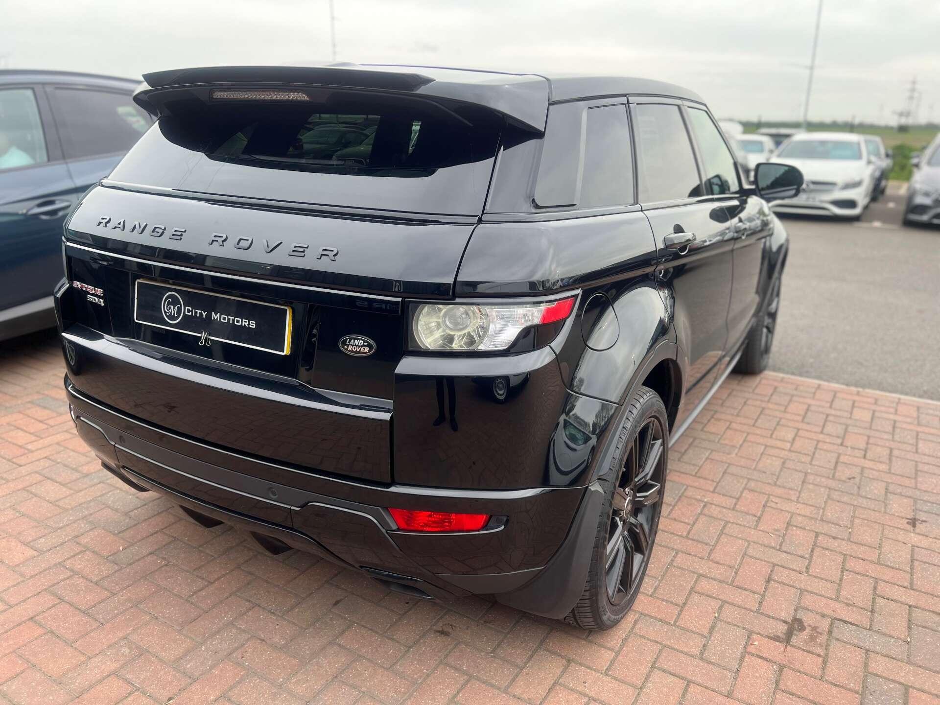 Land Rover Range Rover Evoque view 9