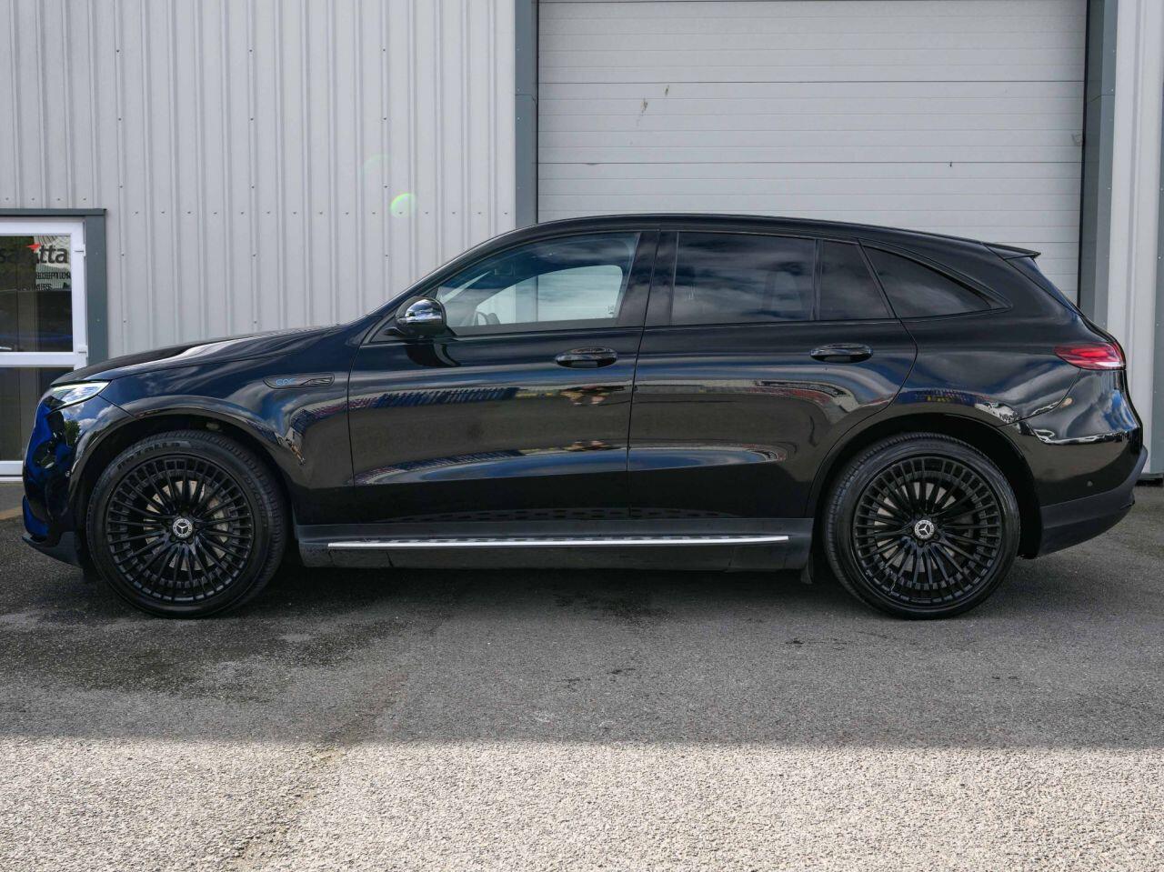 Mercedes-Benz Eqc view 6