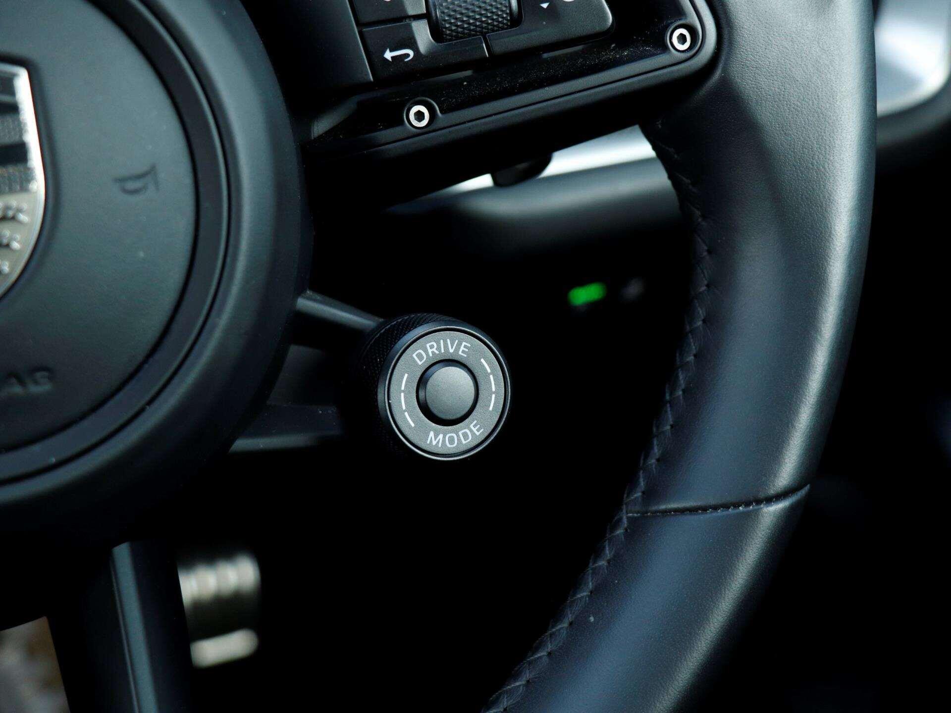 Porsche Cayenne view 20