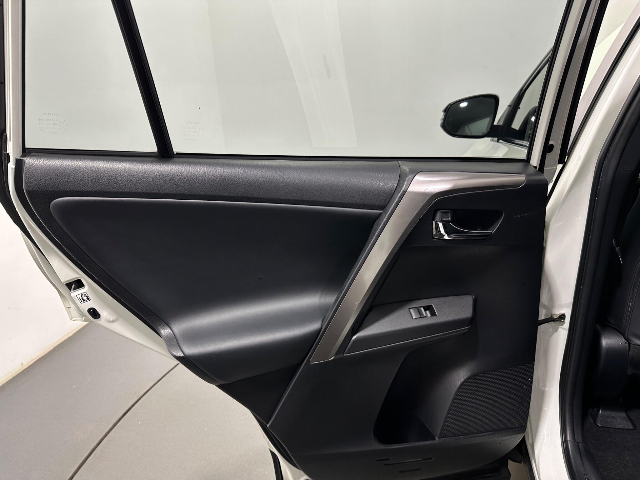Toyota Rav4 view 39