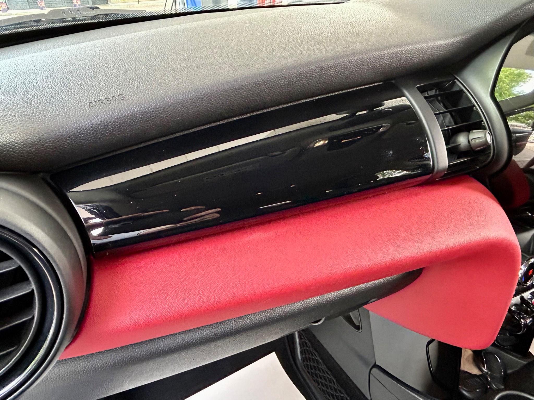 Mini Hatch view 22