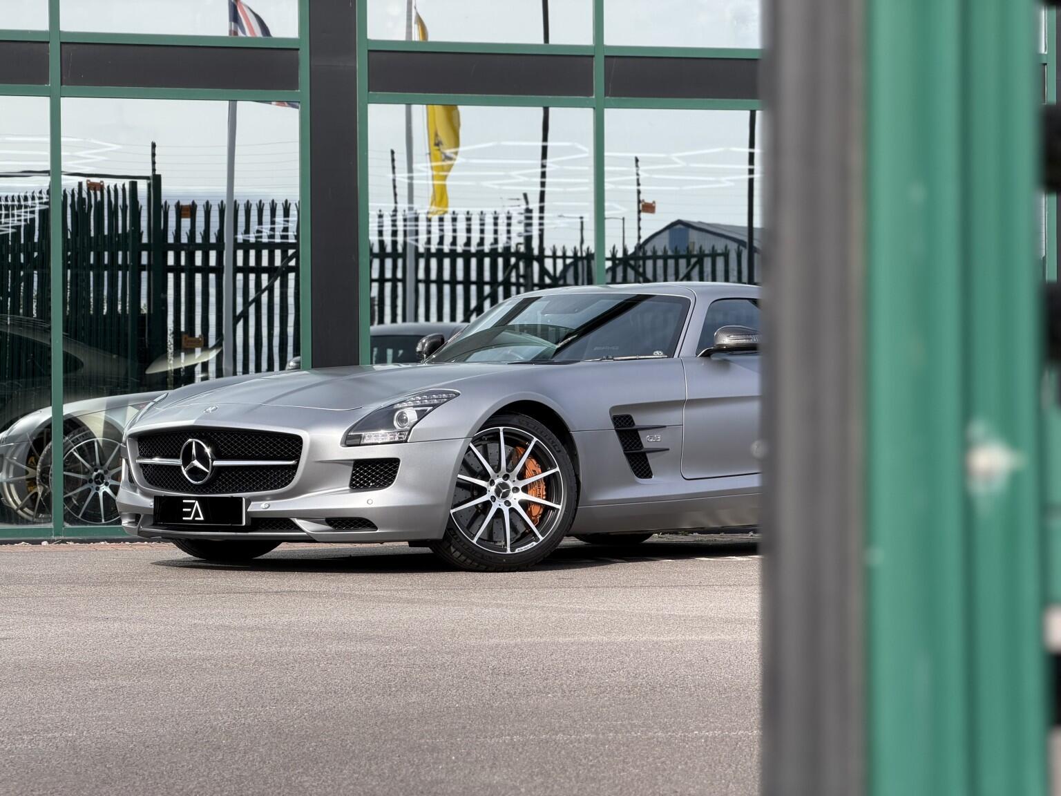 Mercedes-Benz Amg GT view 27