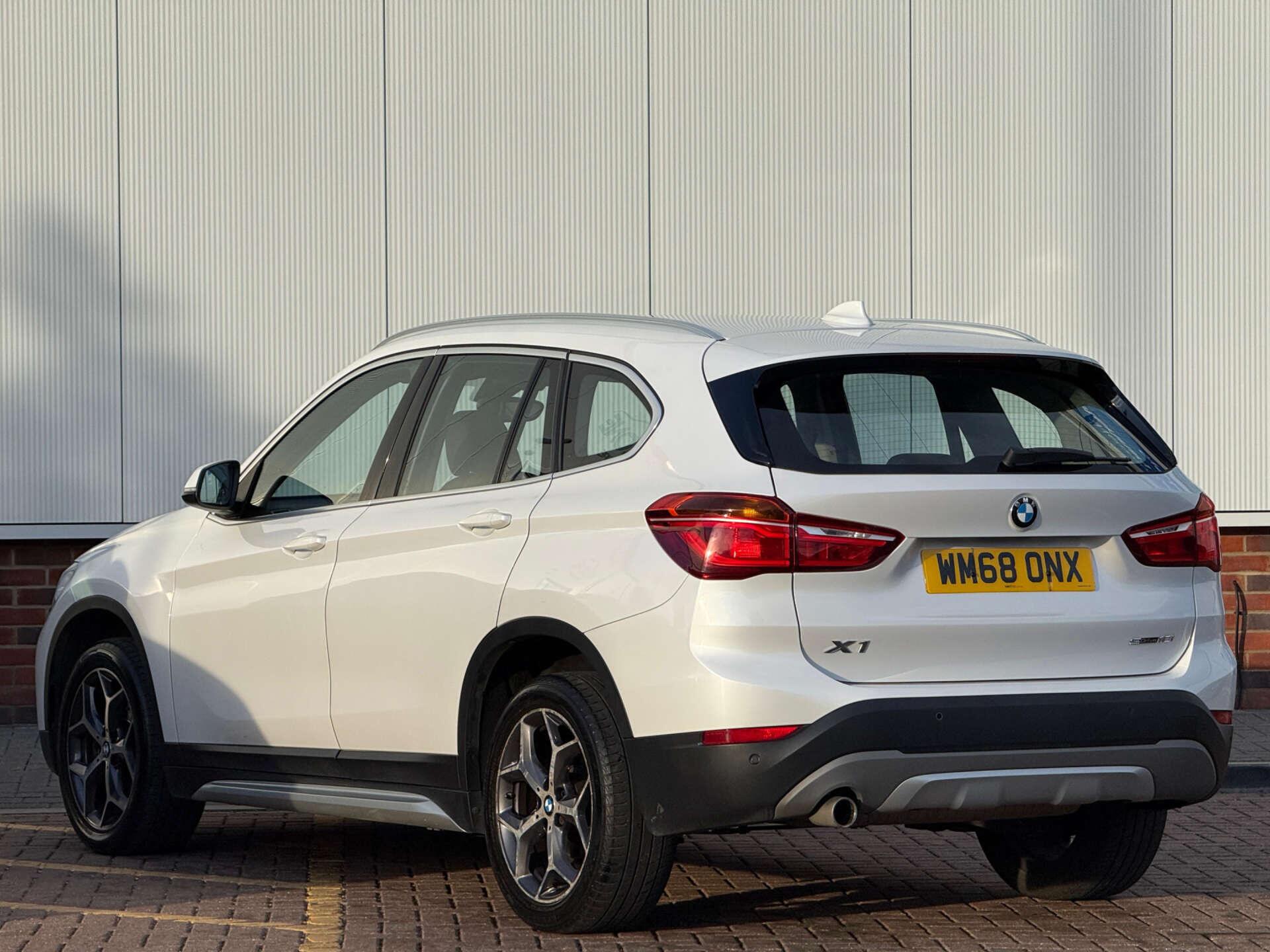 BMW X1 view 4