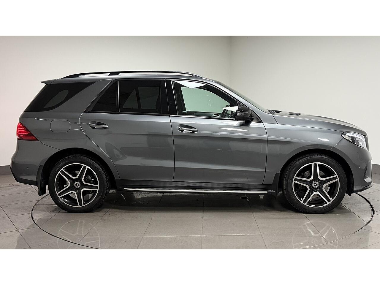 Mercedes-Benz Gle view 8