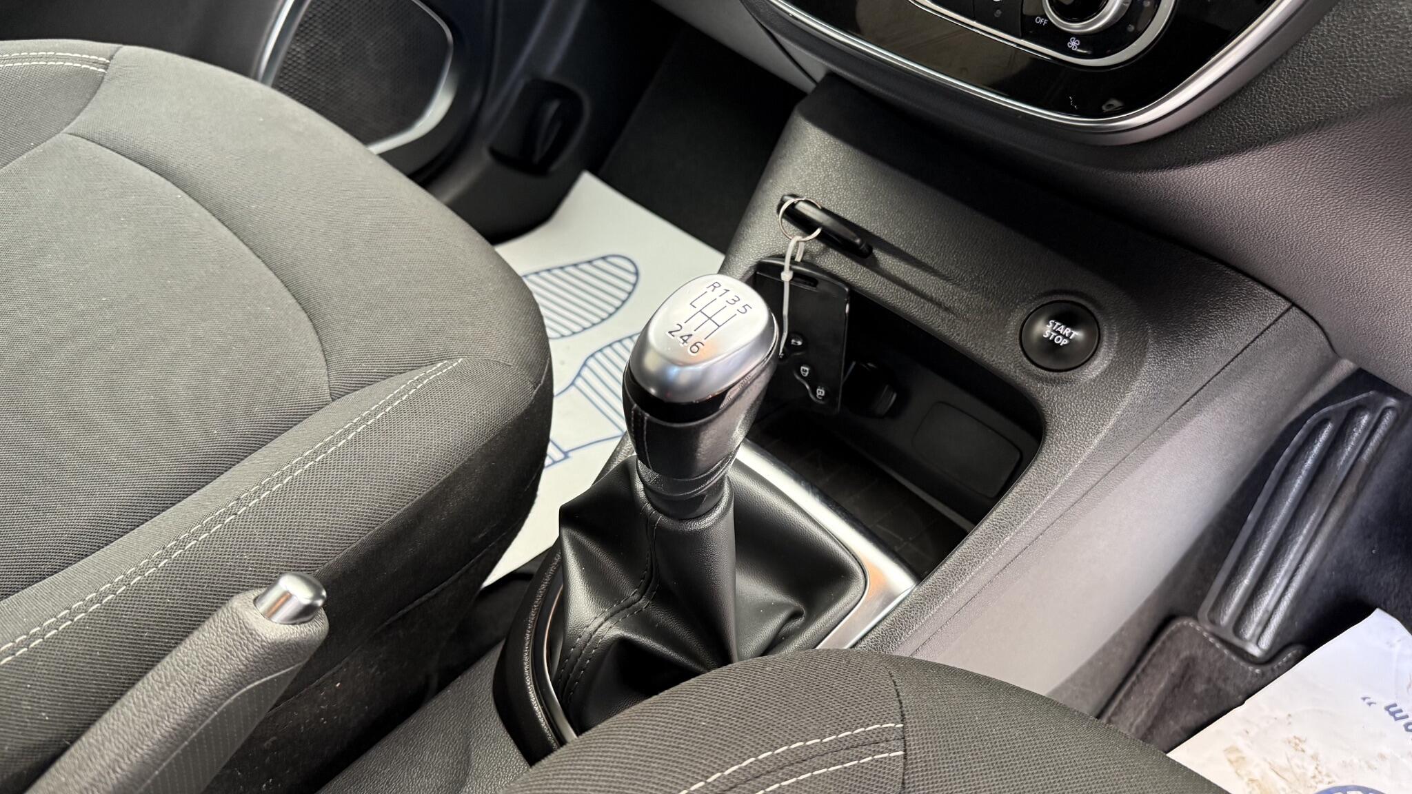 Renault Captur view 21