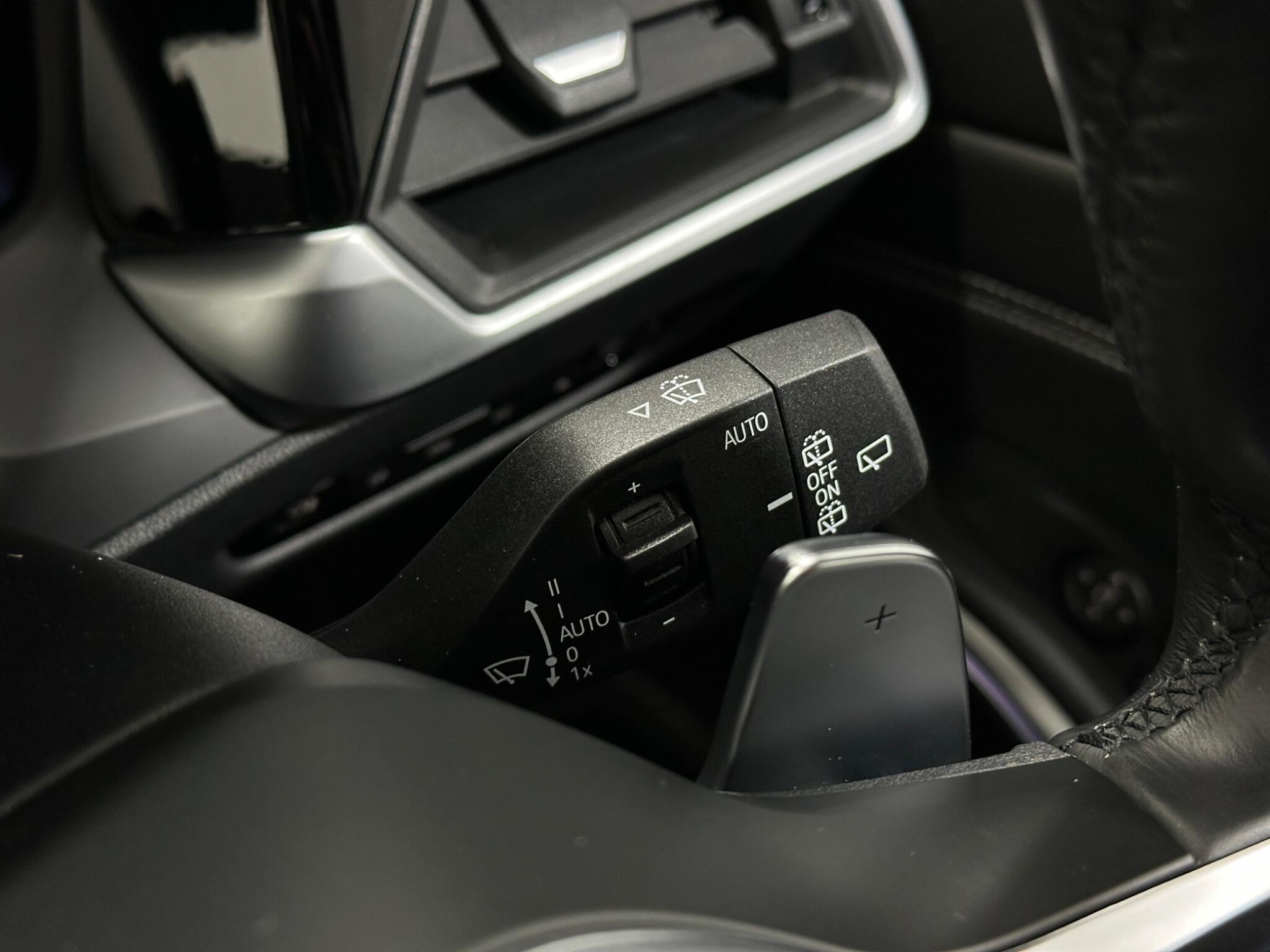 BMW 3 Series view 17