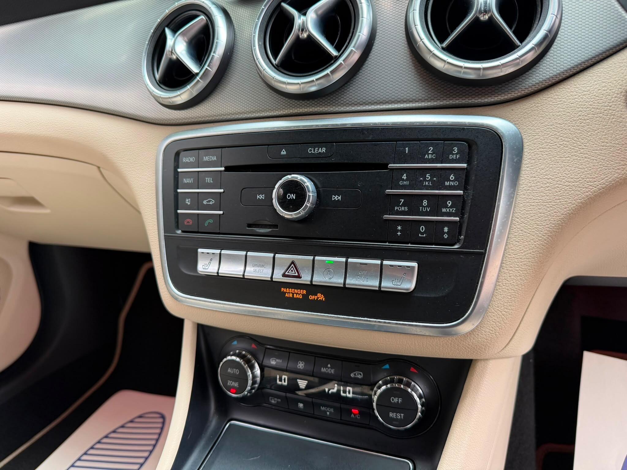 Mercedes-Benz CLA view 22