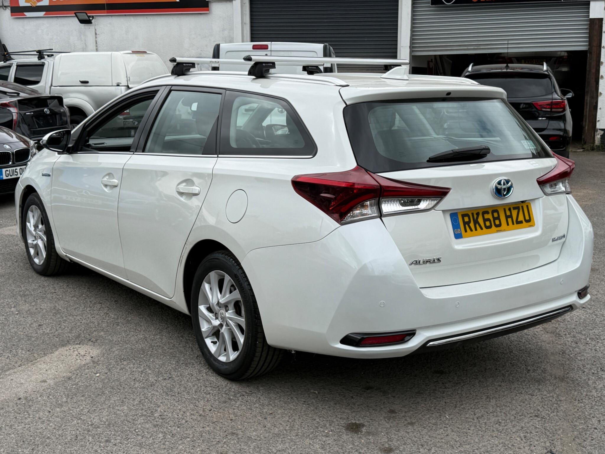 Toyota Auris - Image 13