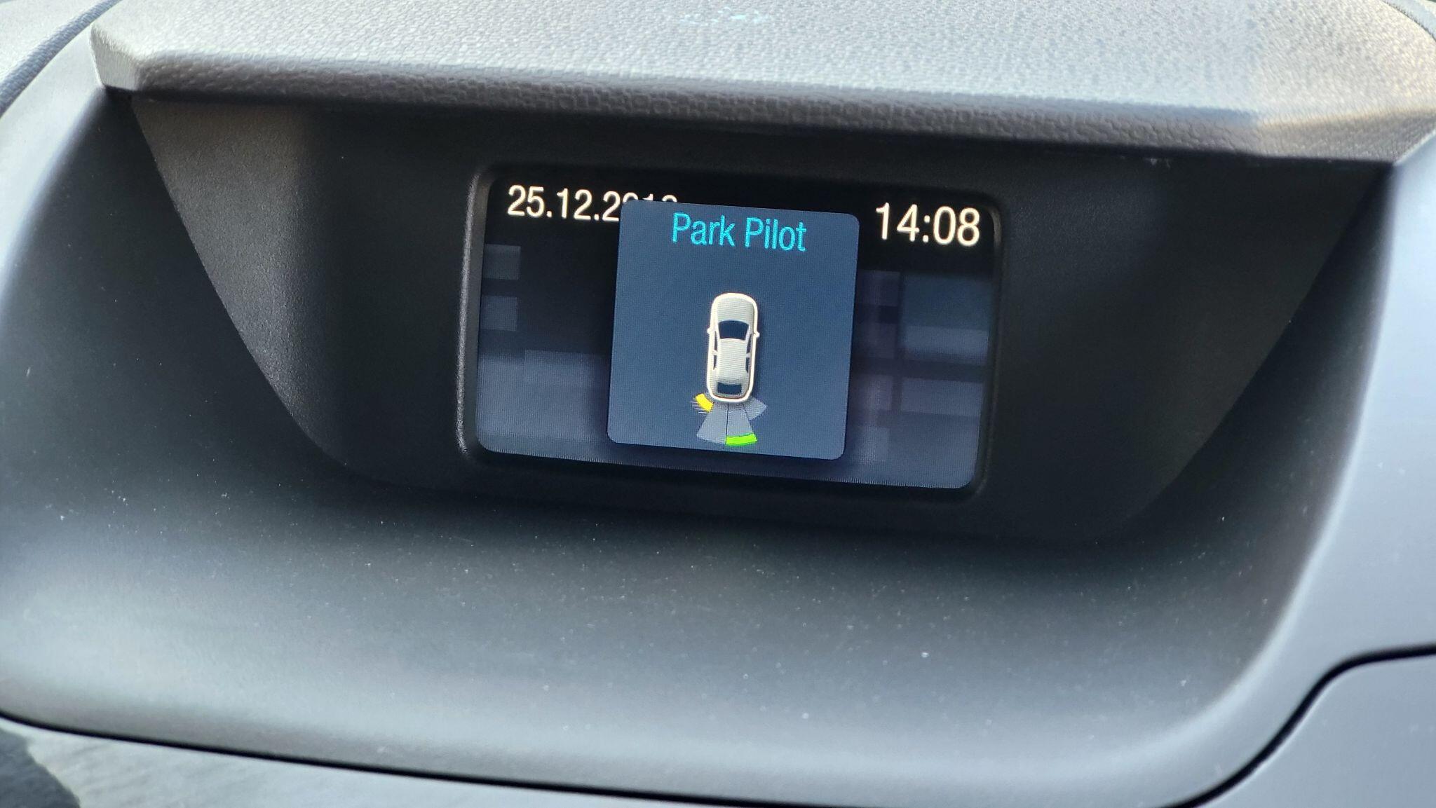 Ford Ecosport view 24