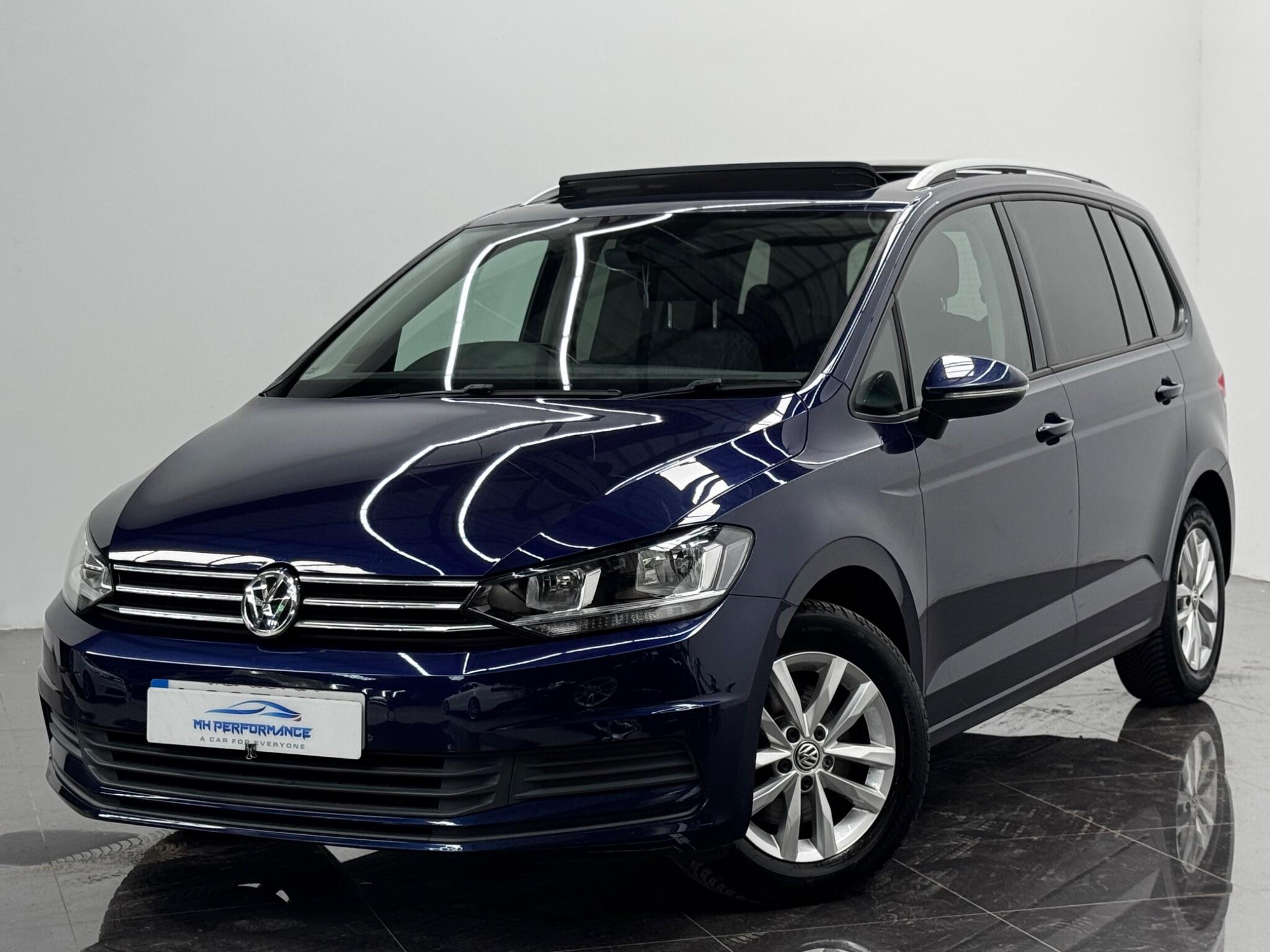 Volkswagen Touran view 50