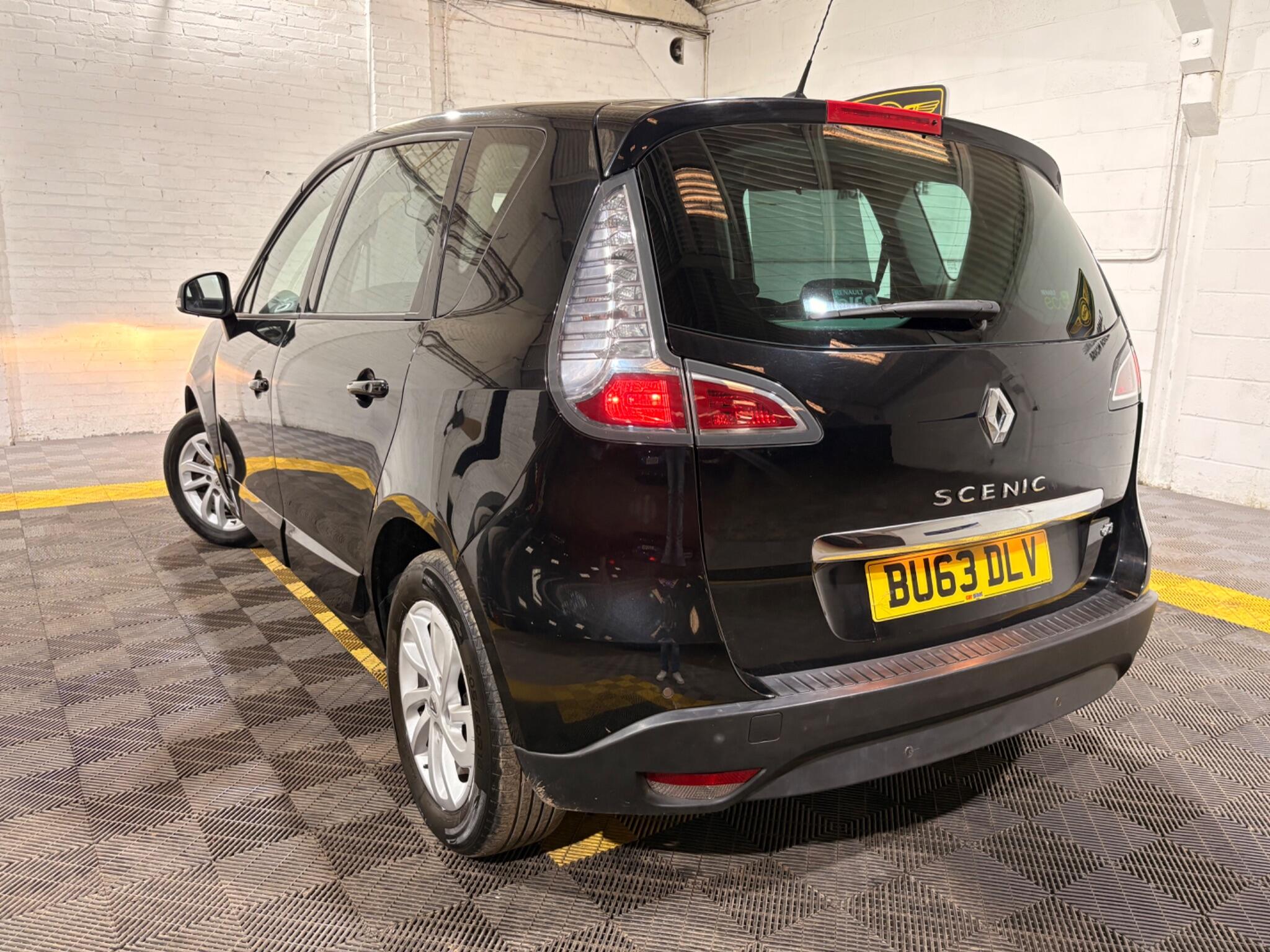 Renault Scenic view 2