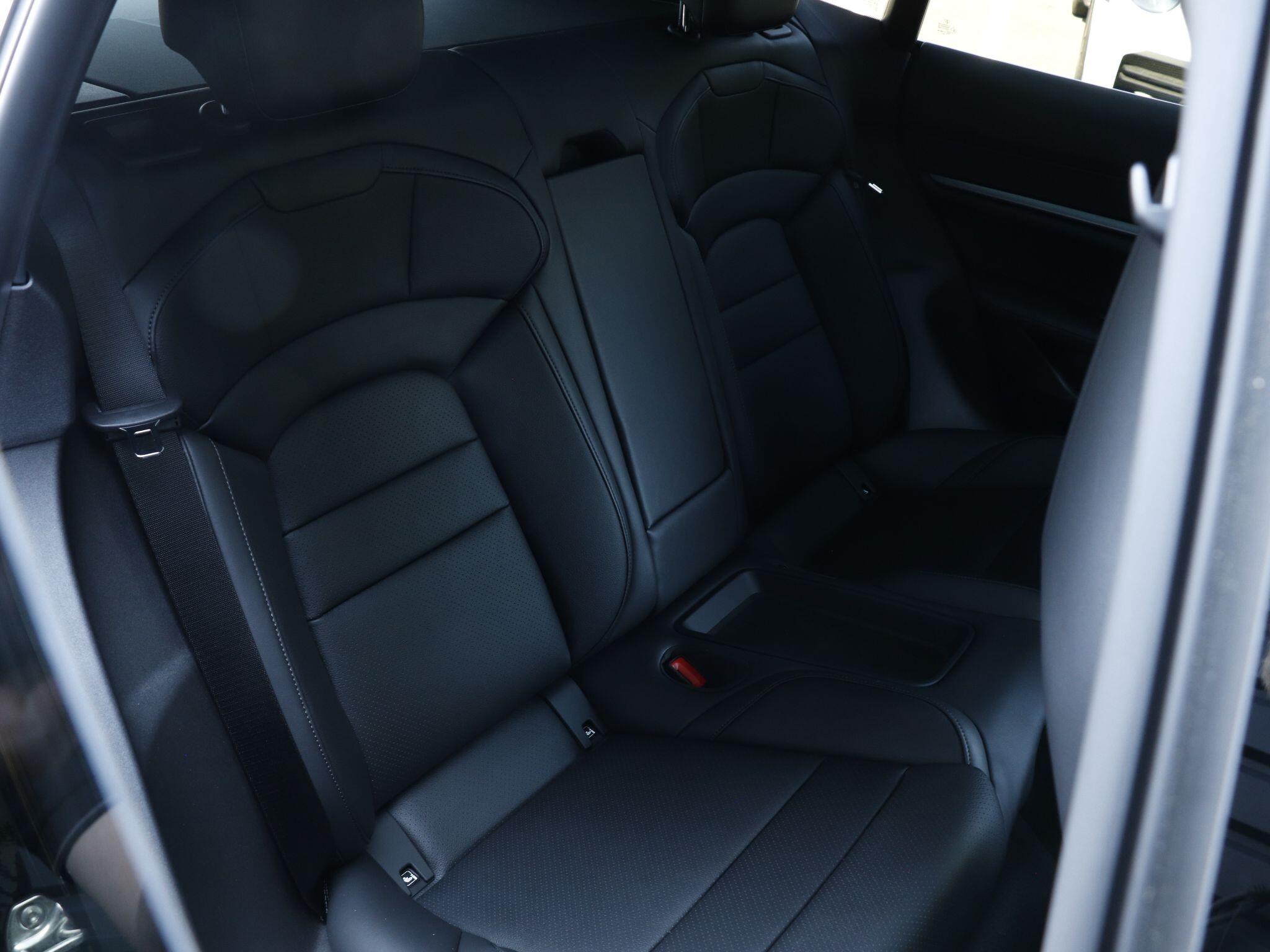 Porsche Taycan view 24
