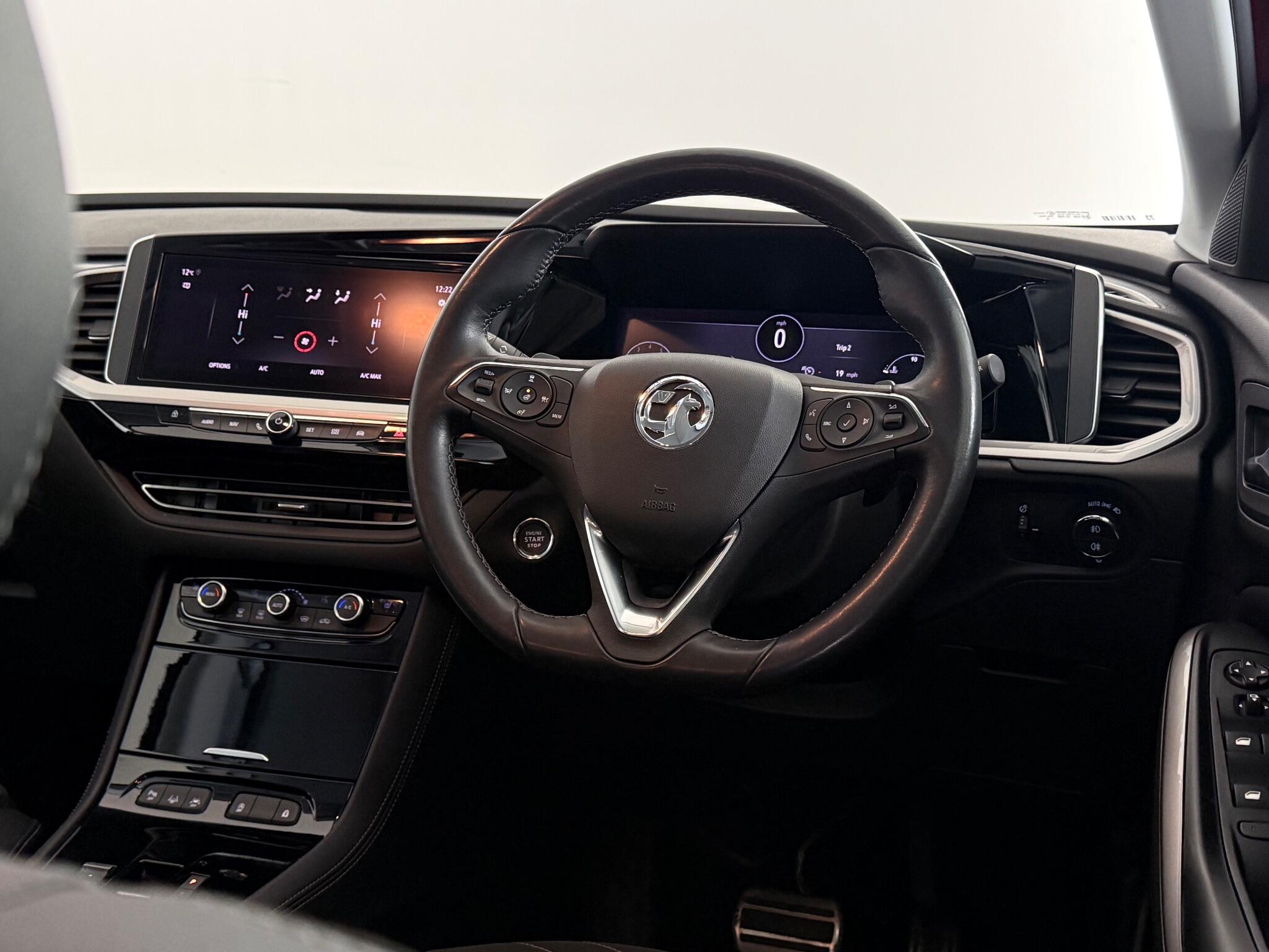 Vauxhall Grandland view 18