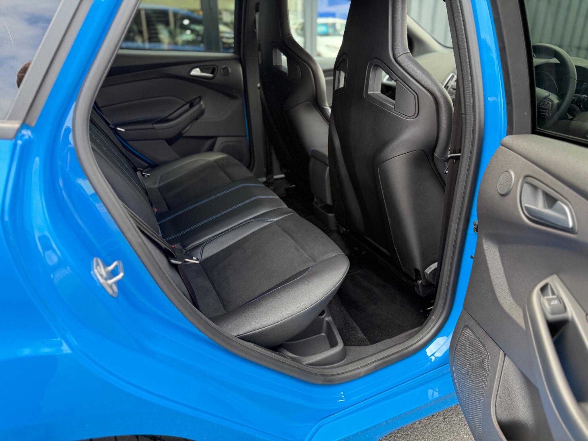 Ford Focus view 49
