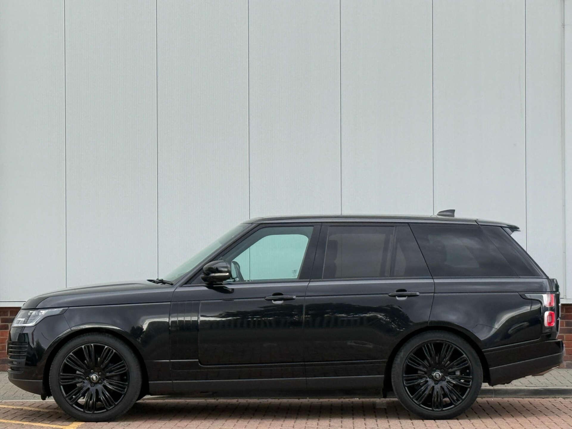 Land Rover Range Rover view 10