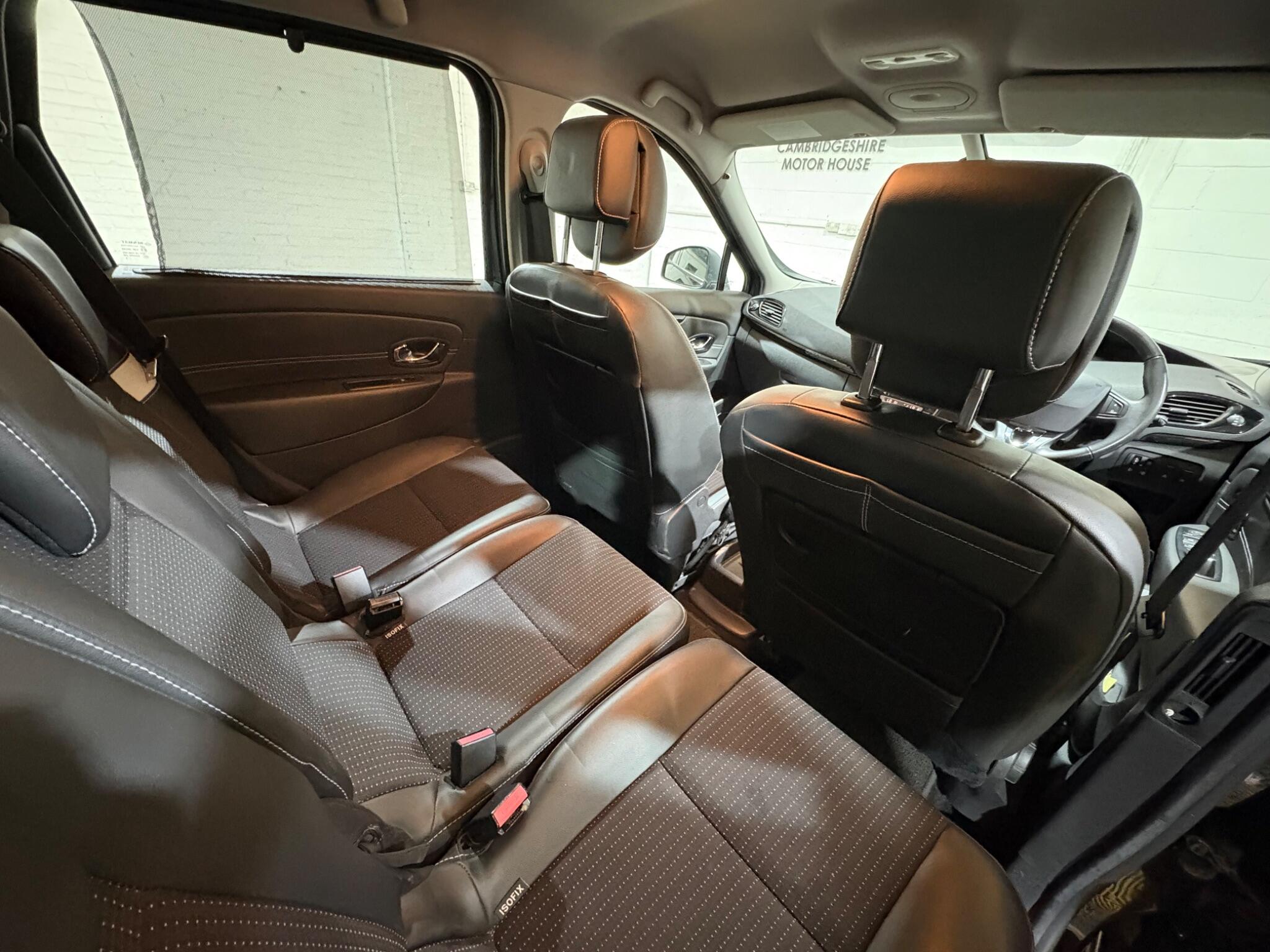 Renault Scenic view 10