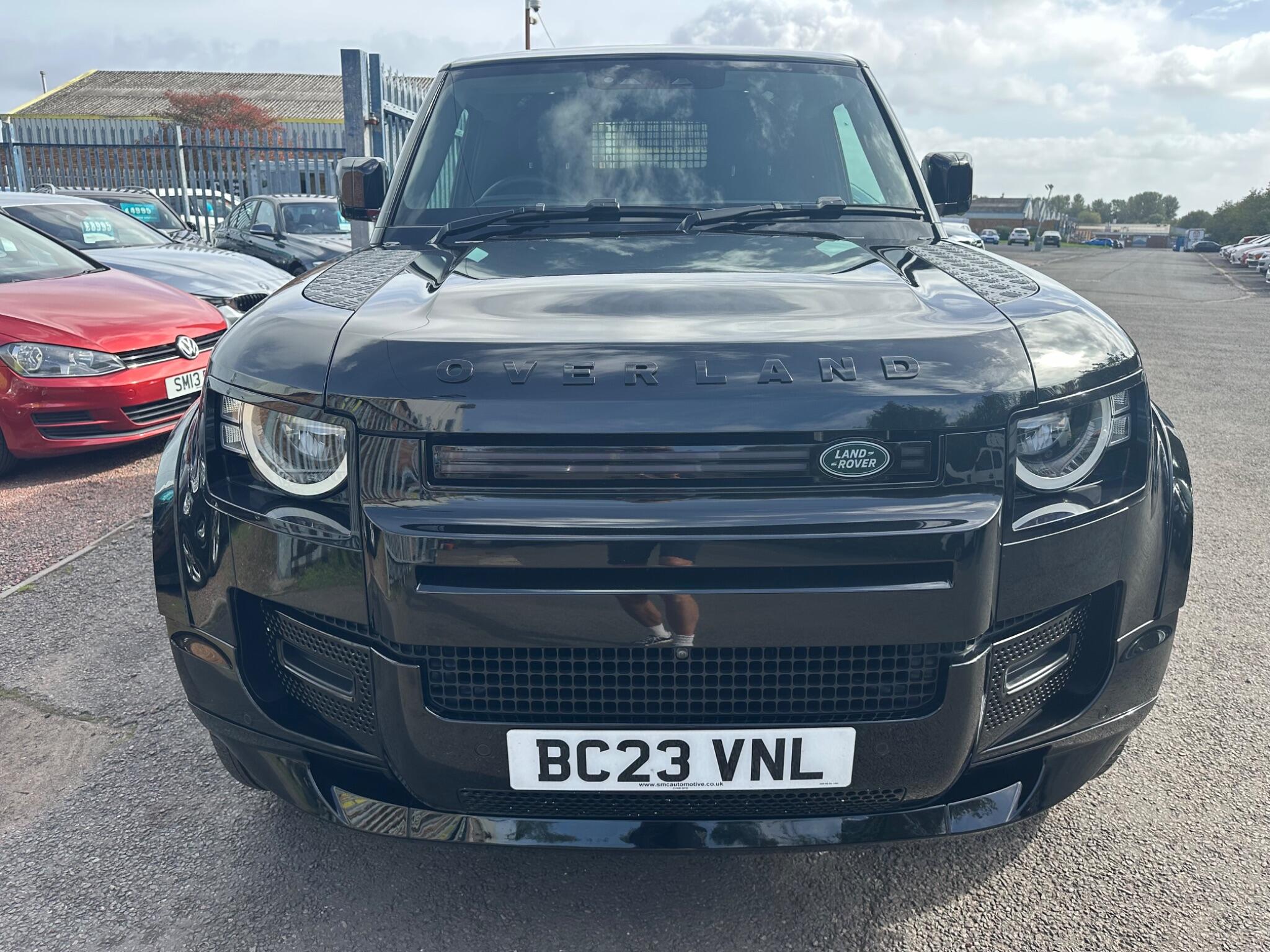 Land Rover Defender view 9