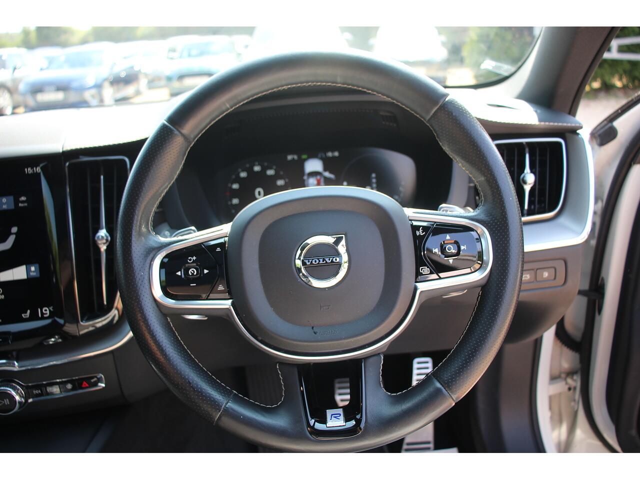 Volvo XC60 view 34