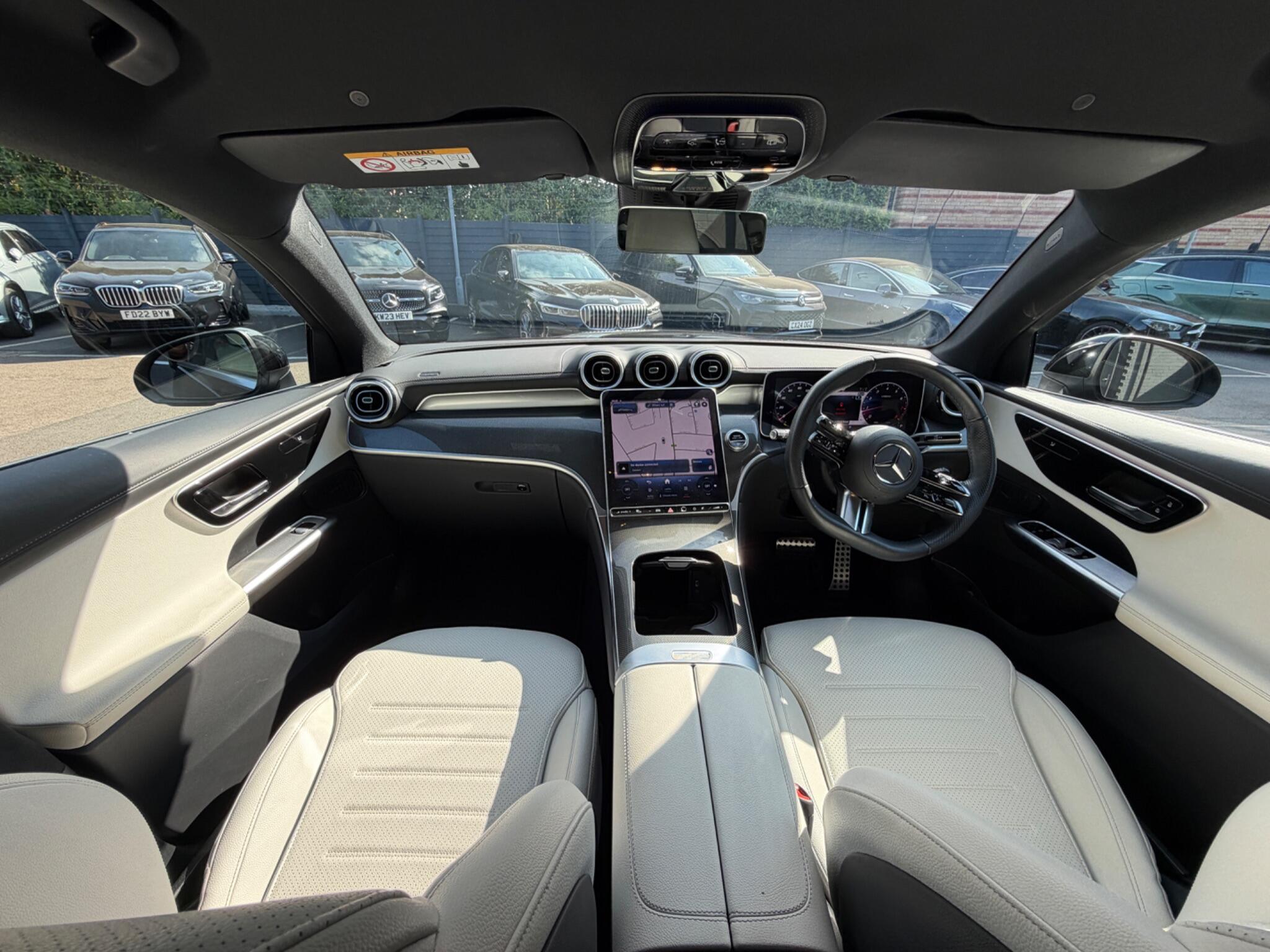 Mercedes-Benz GLC view 27