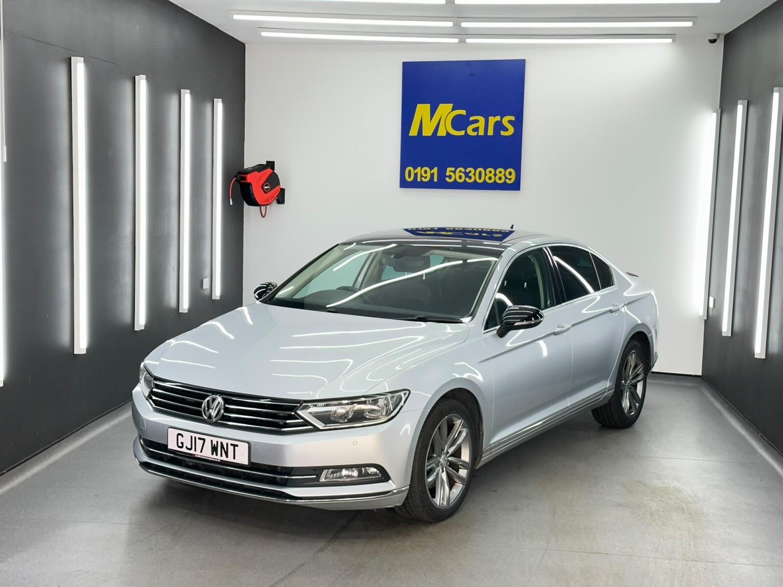Volkswagen Passat view 13