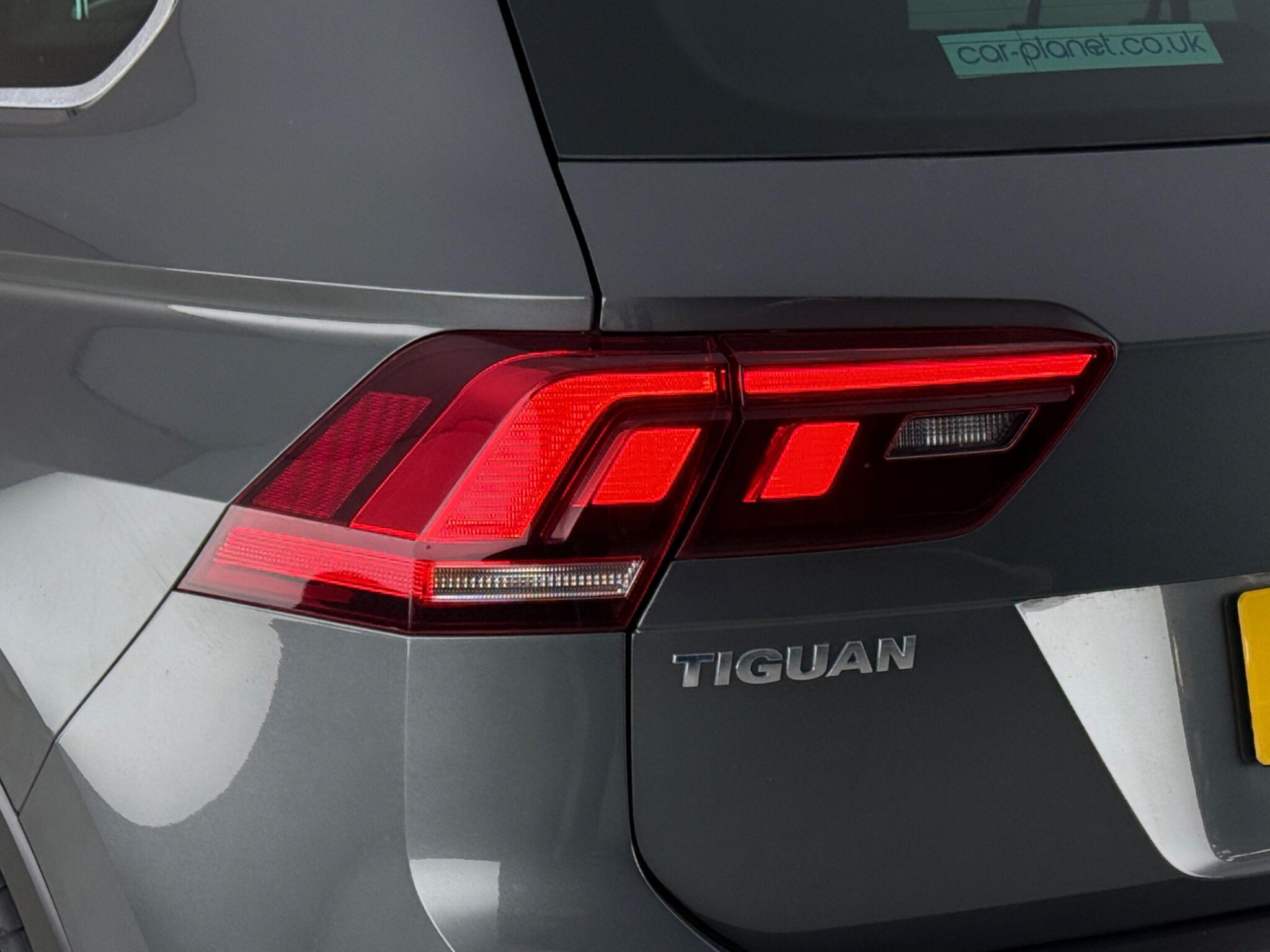 Volkswagen Tiguan view 10