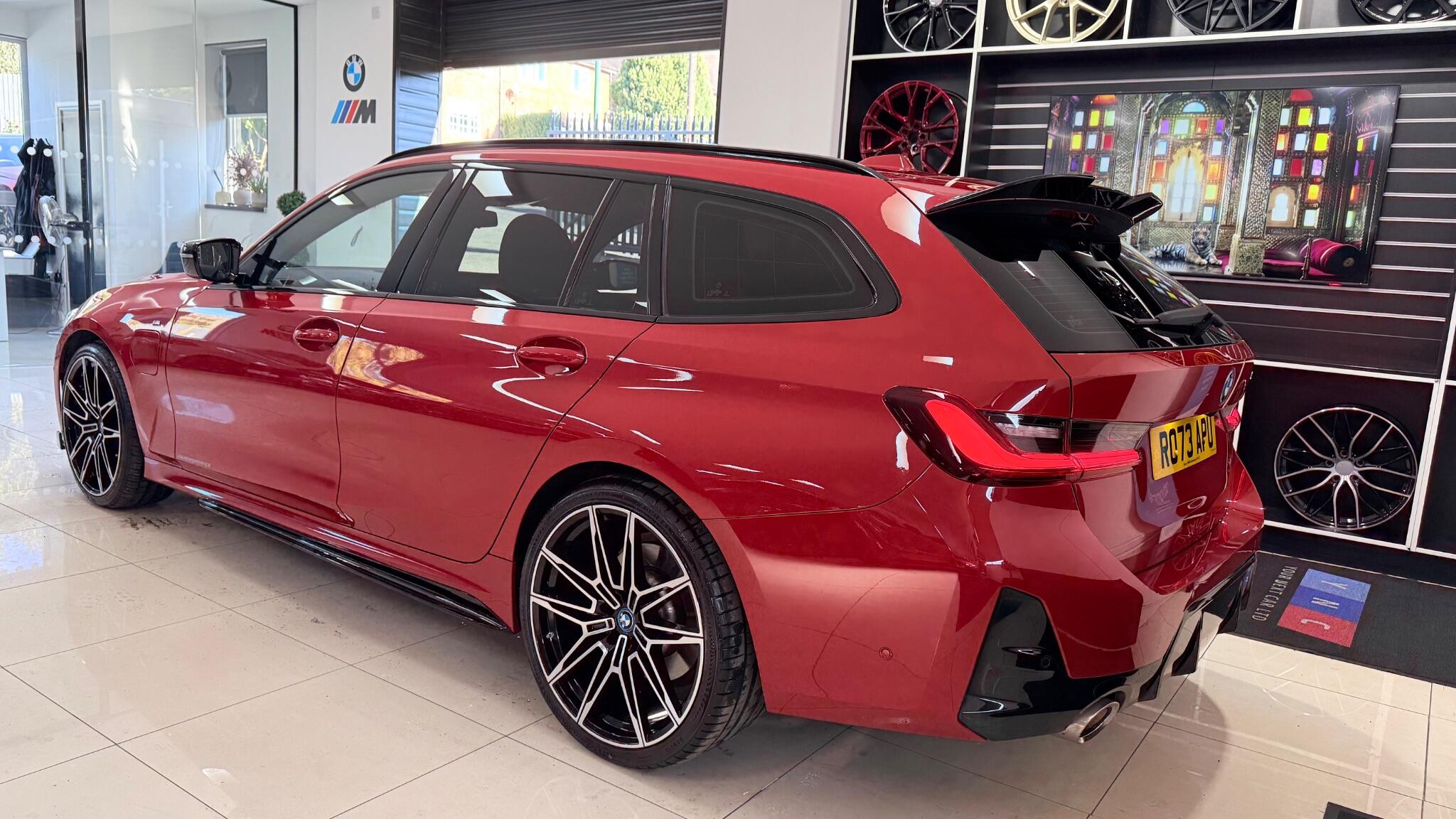 BMW 3 Series view 40