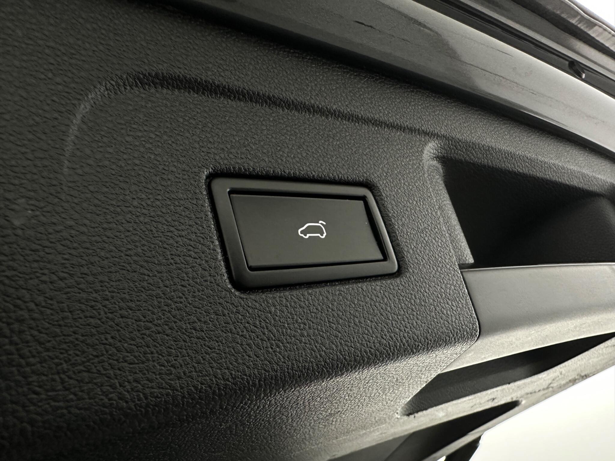 Volkswagen Touran view 50