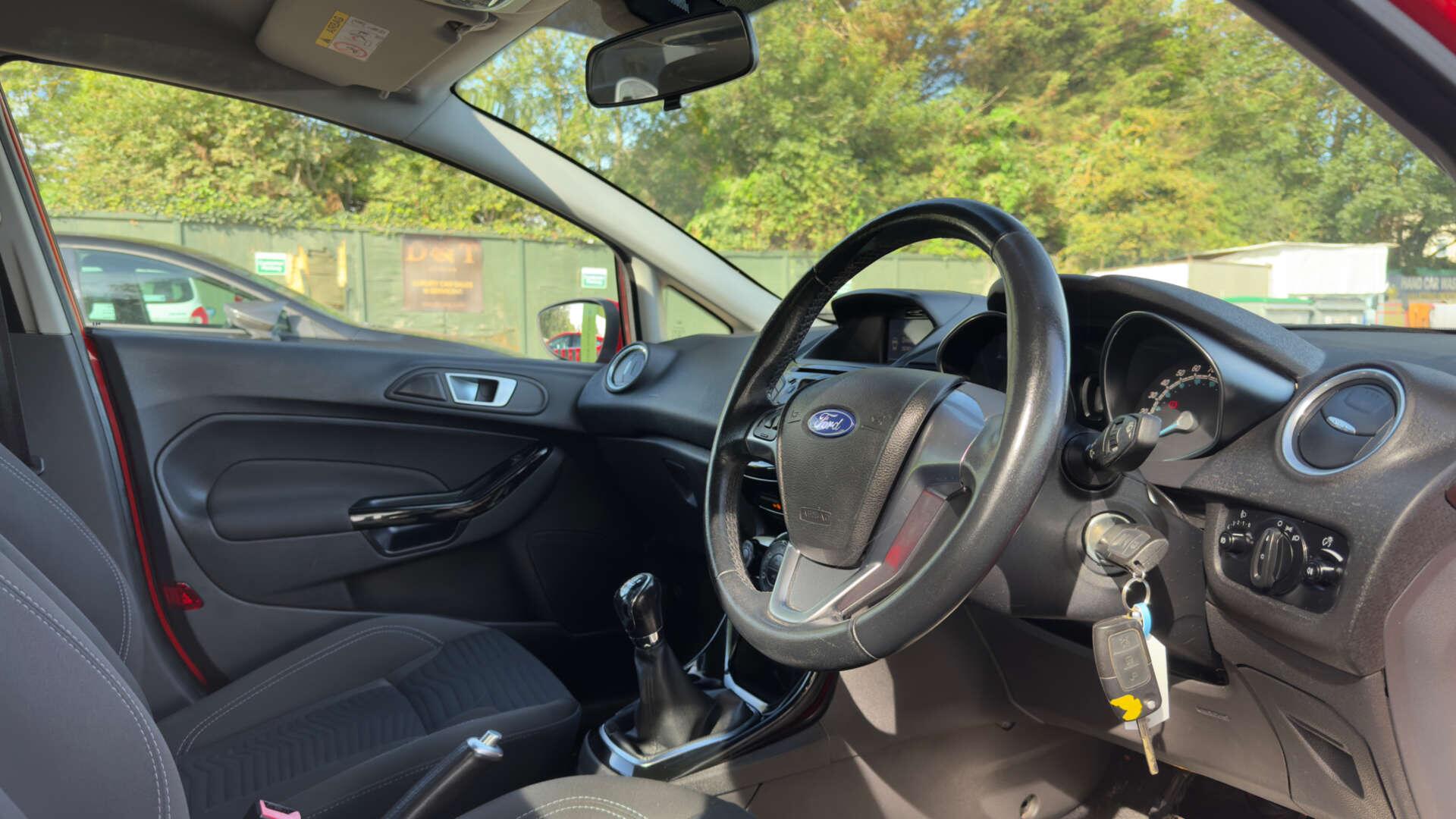 Ford Fiesta view 7