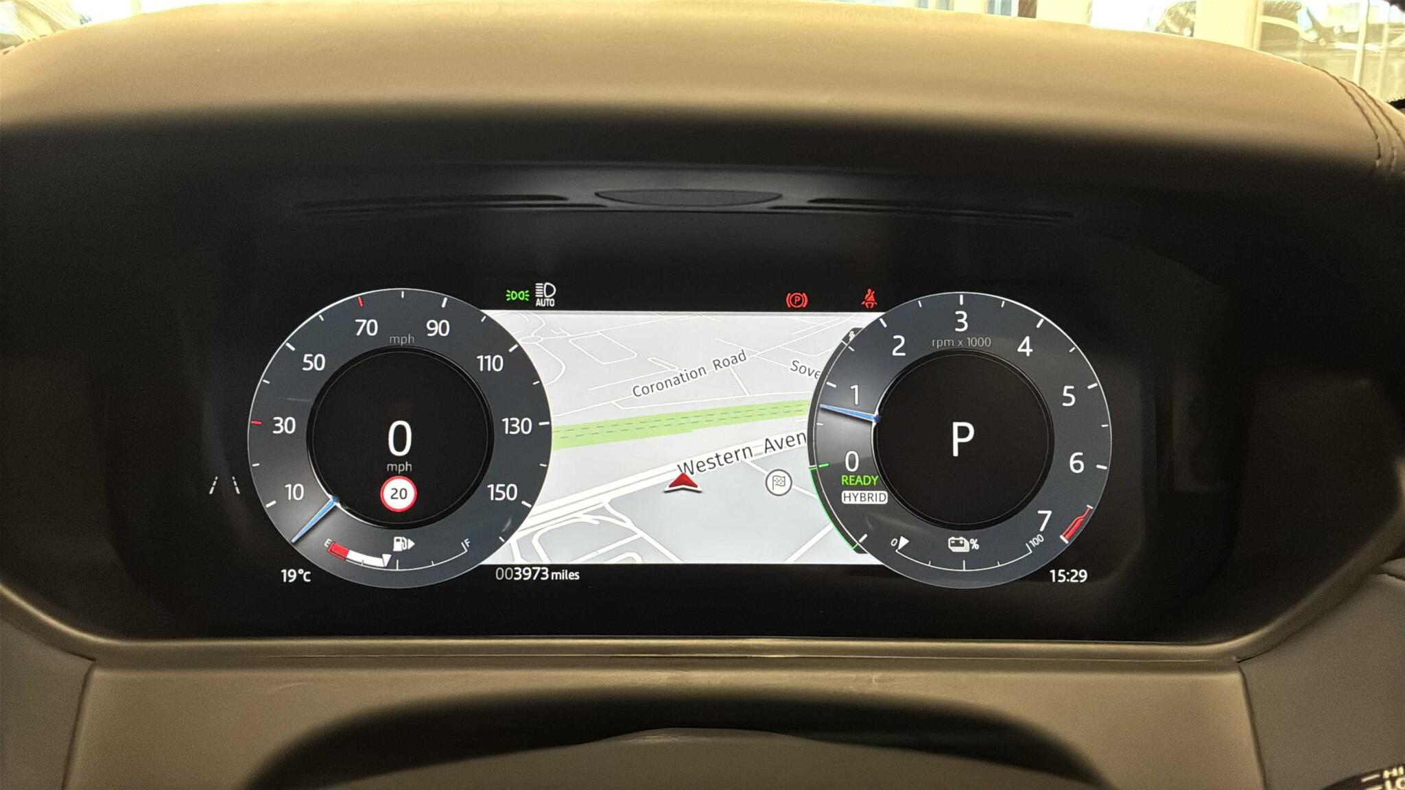 Land Rover Range Rover Velar view 16