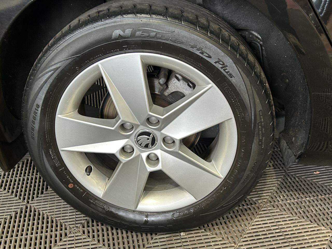 Skoda Octavia view 26