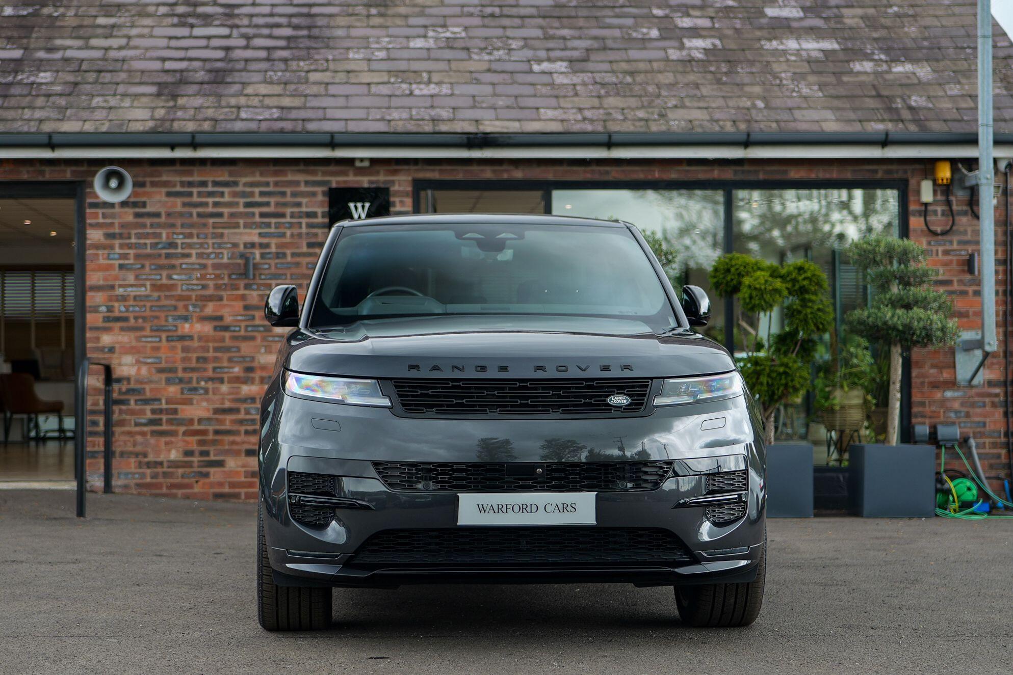 Land Rover Range Rover Sport view 2