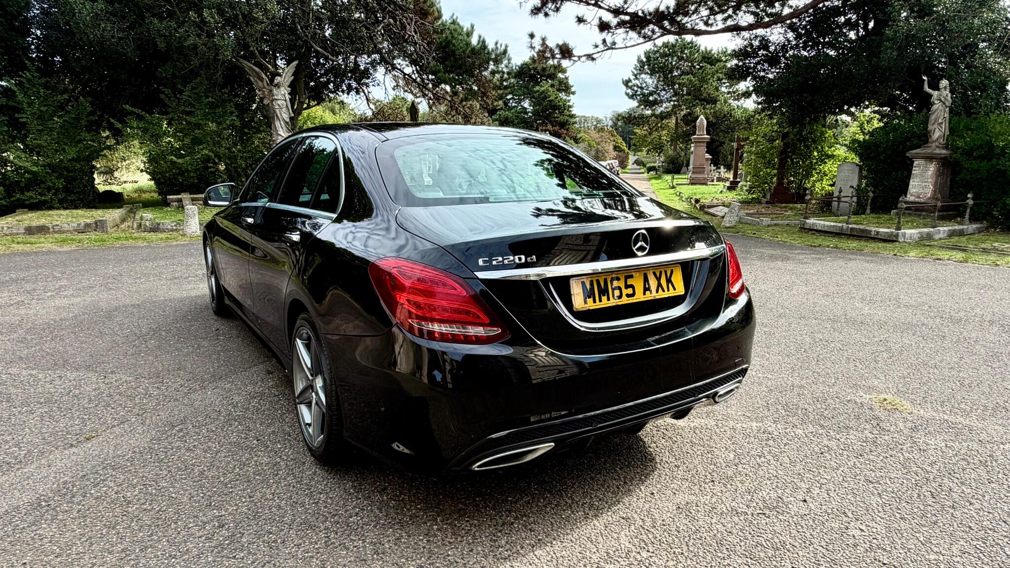 Mercedes-Benz C-Class view 5