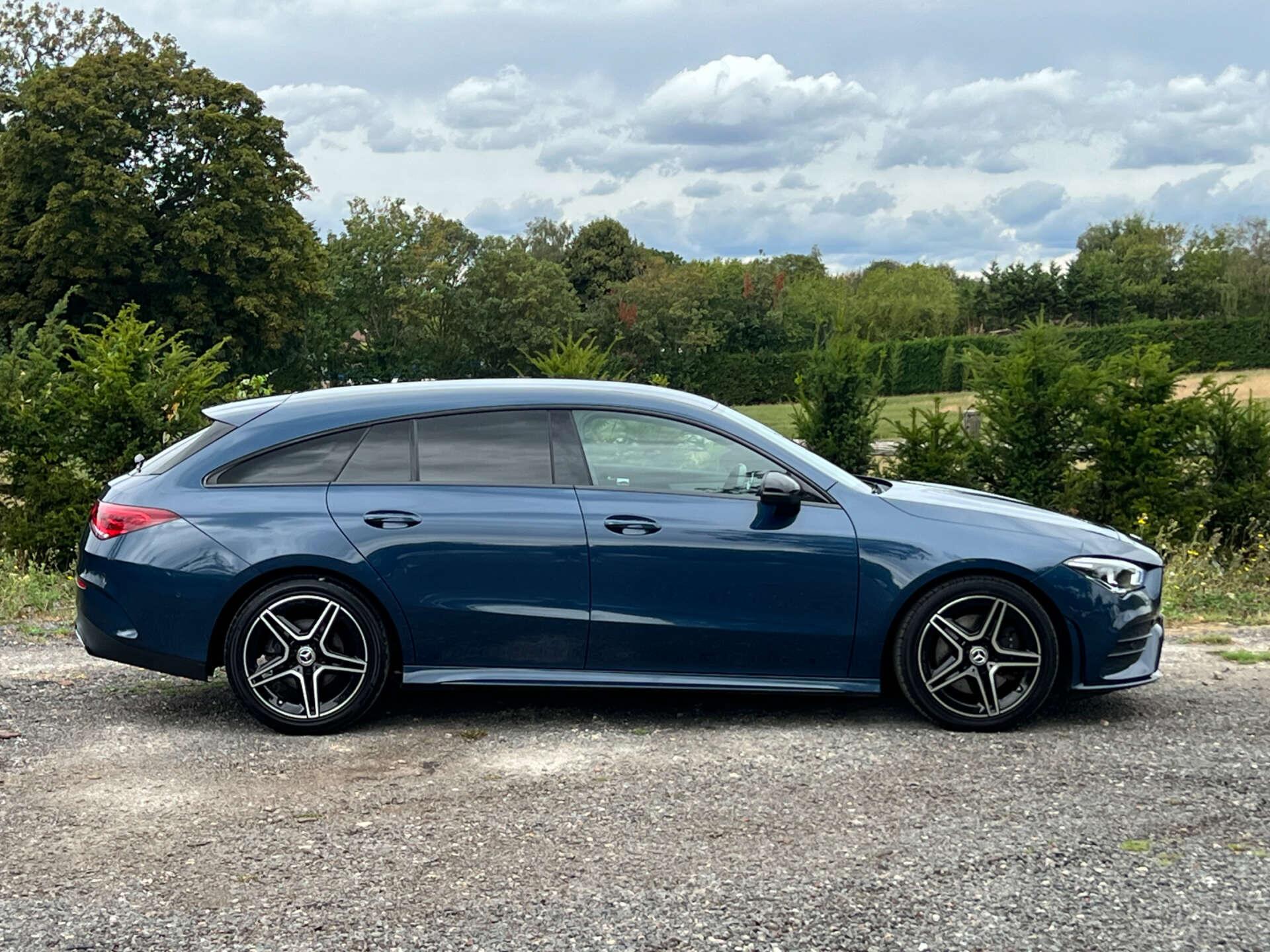 Mercedes-Benz Cla view 25