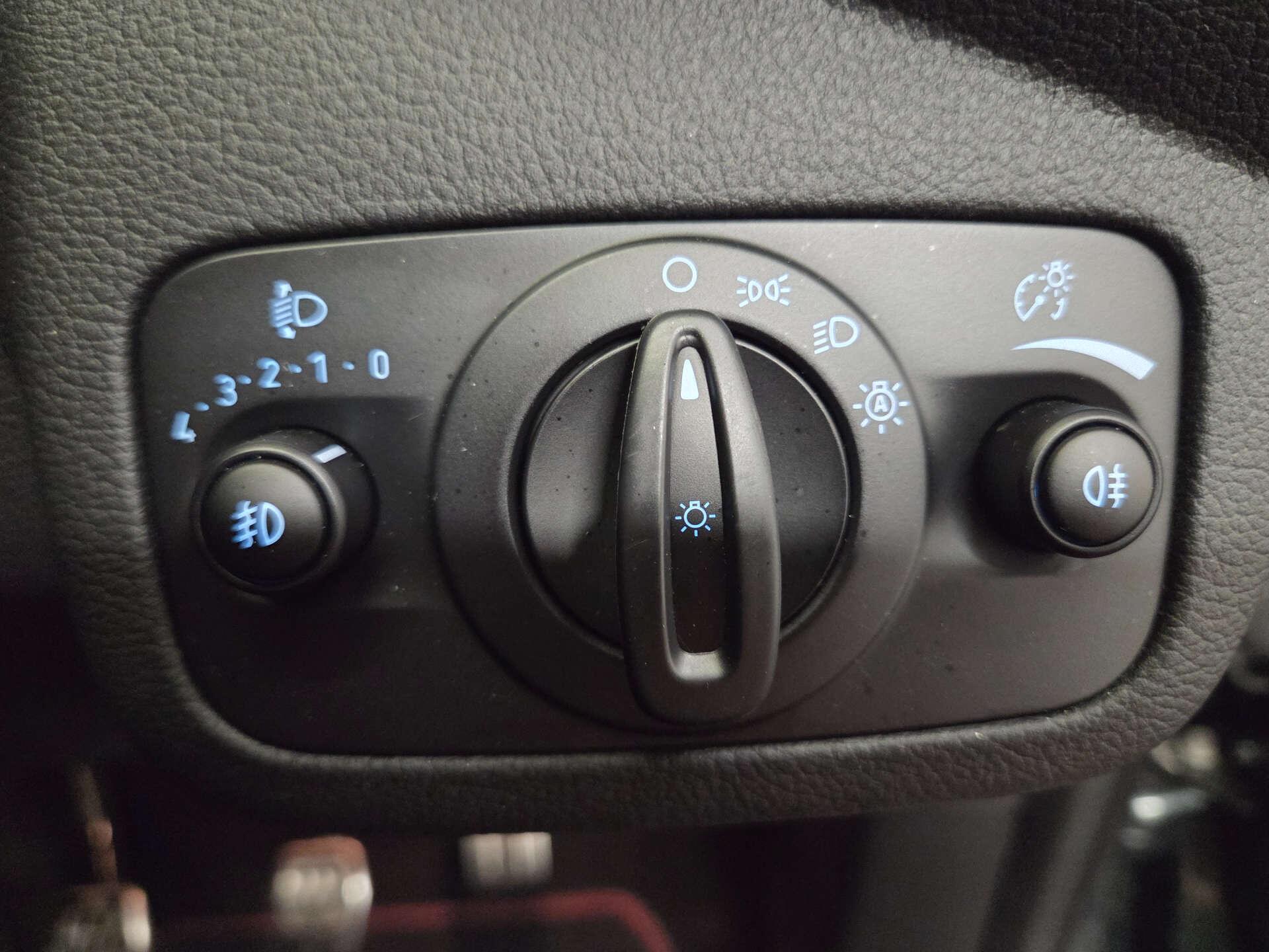 Ford Kuga view 16