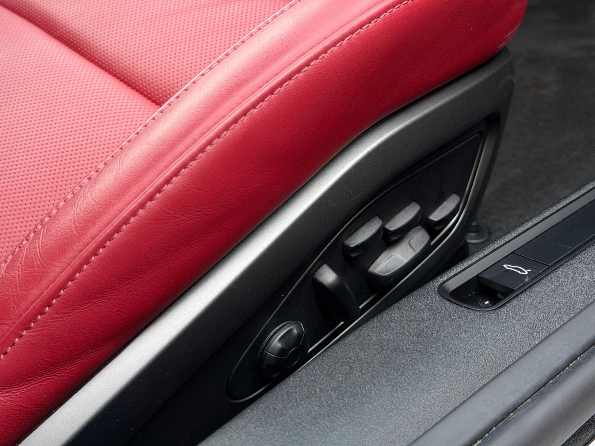 Porsche 911 view 71