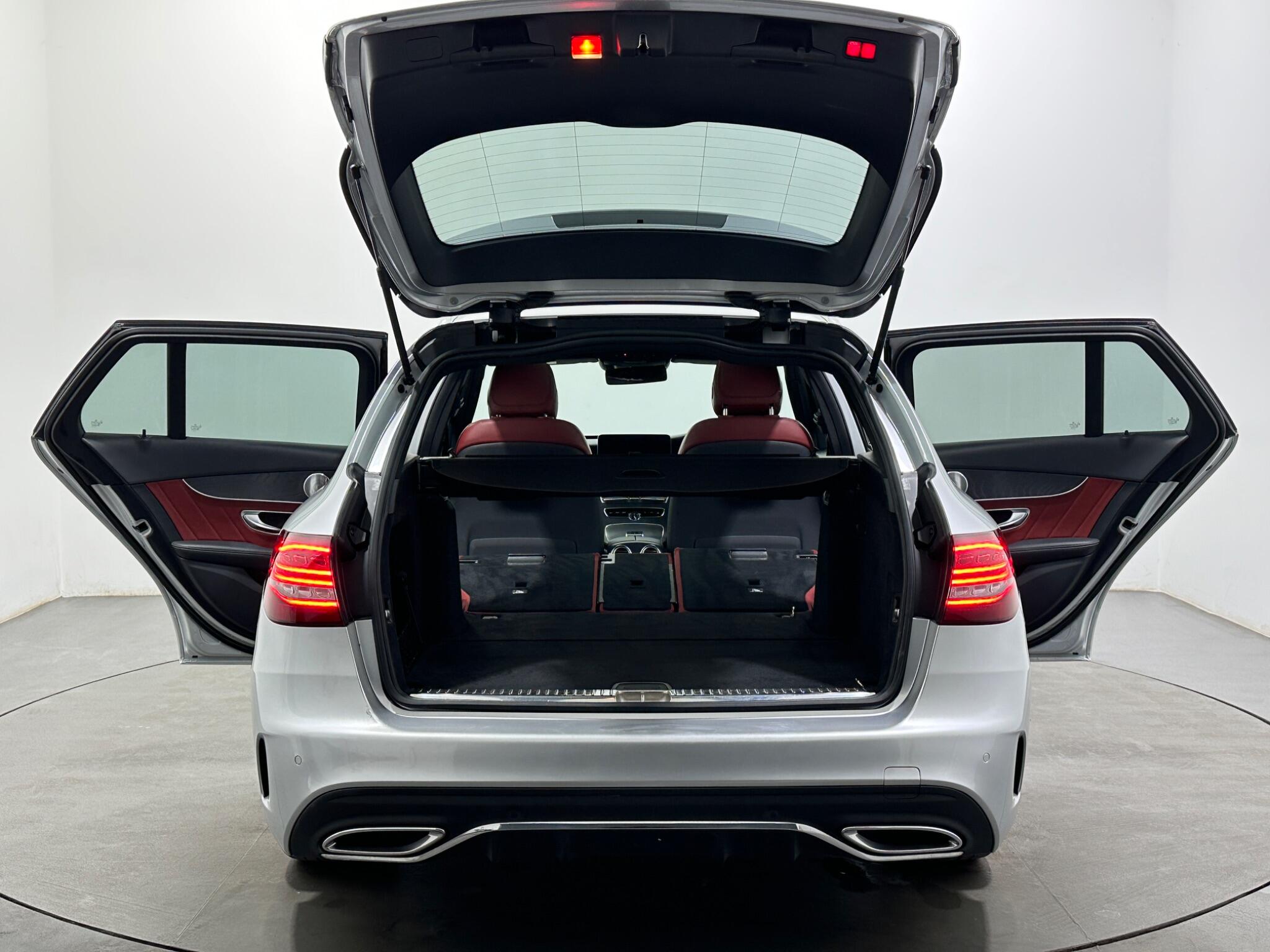 Mercedes-Benz C Class view 46