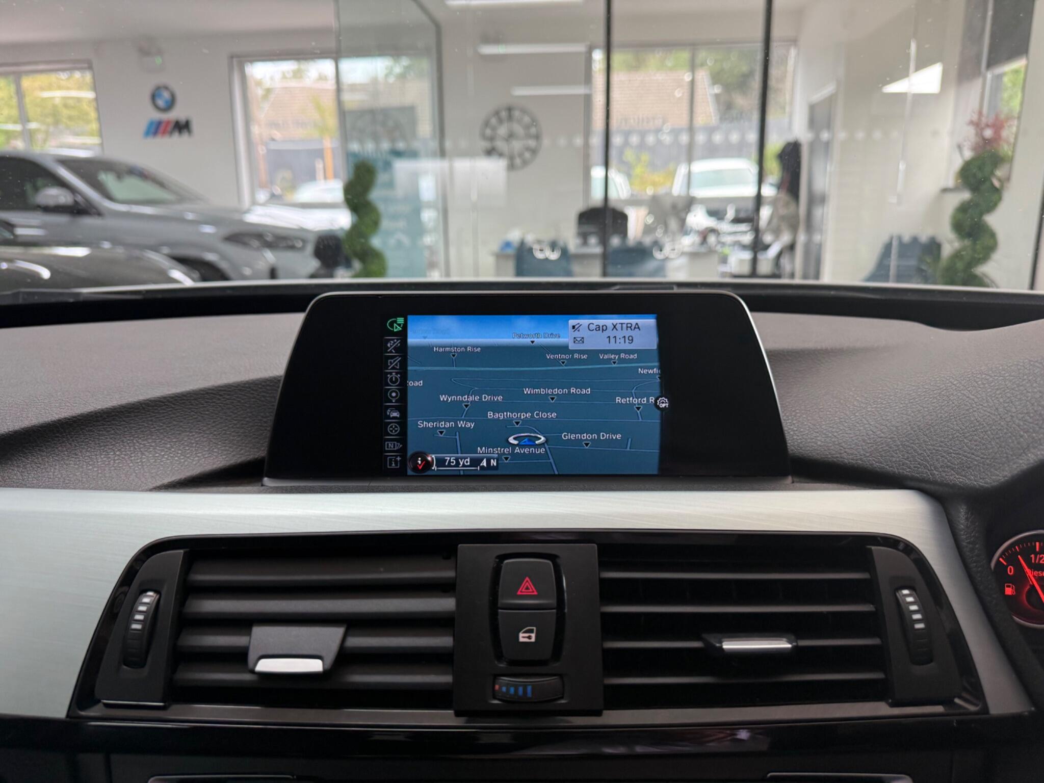 BMW 3 Series view 23