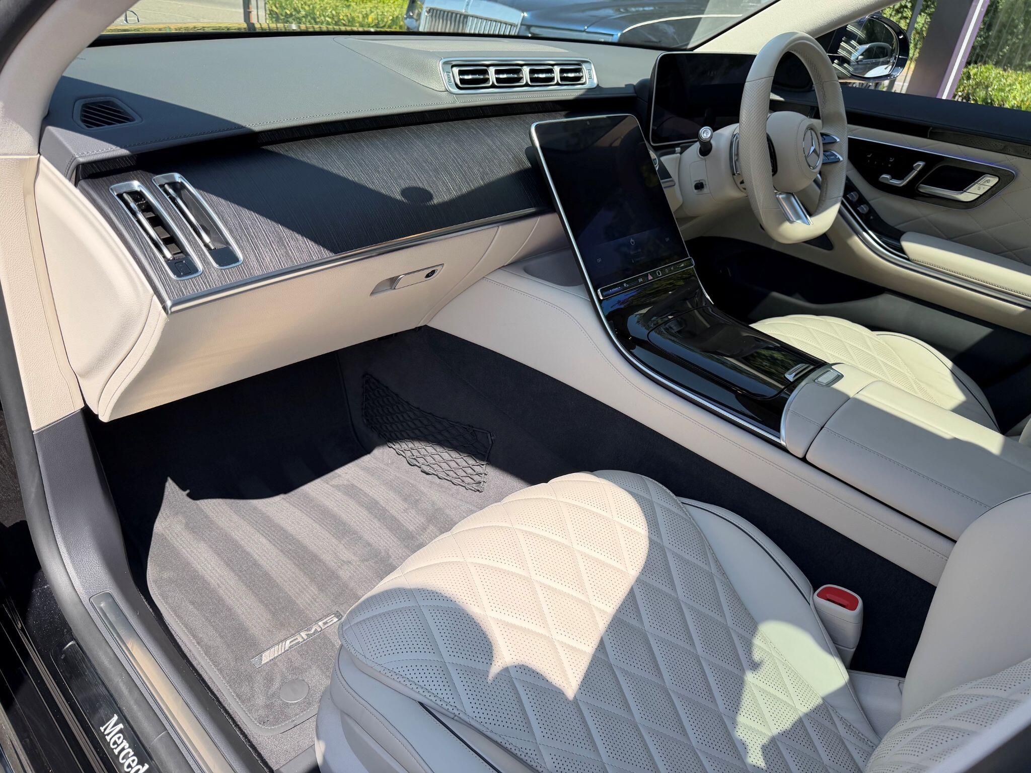 Mercedes-Benz S Class view 11