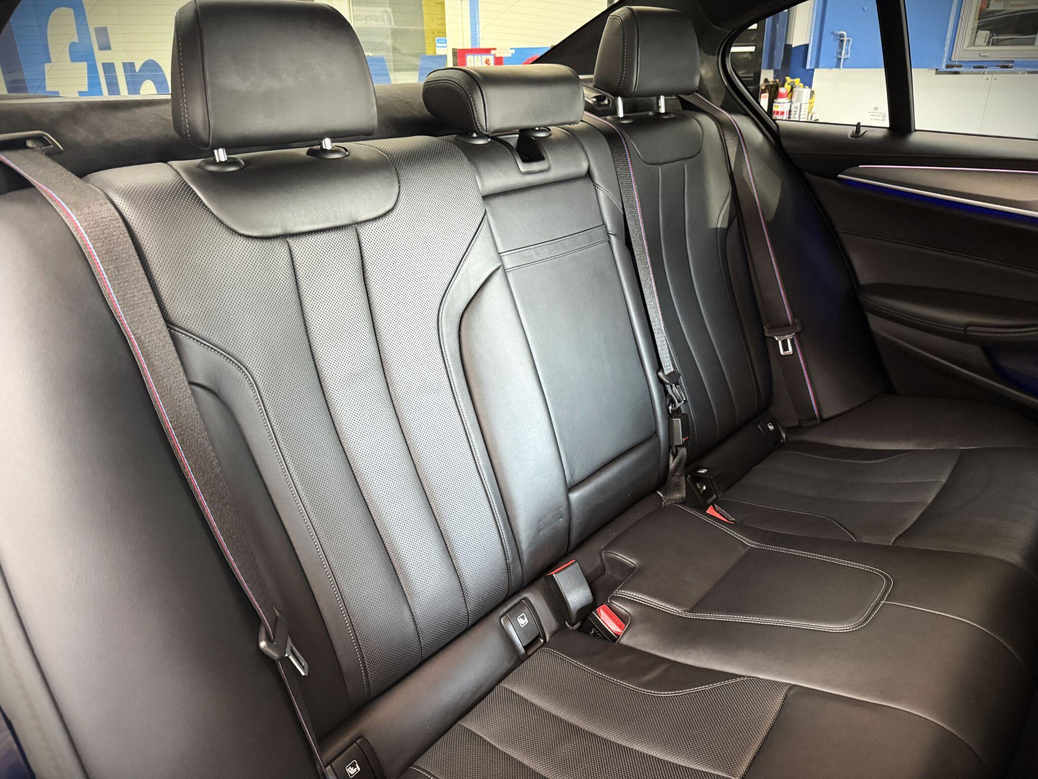 BMW M5 view 15