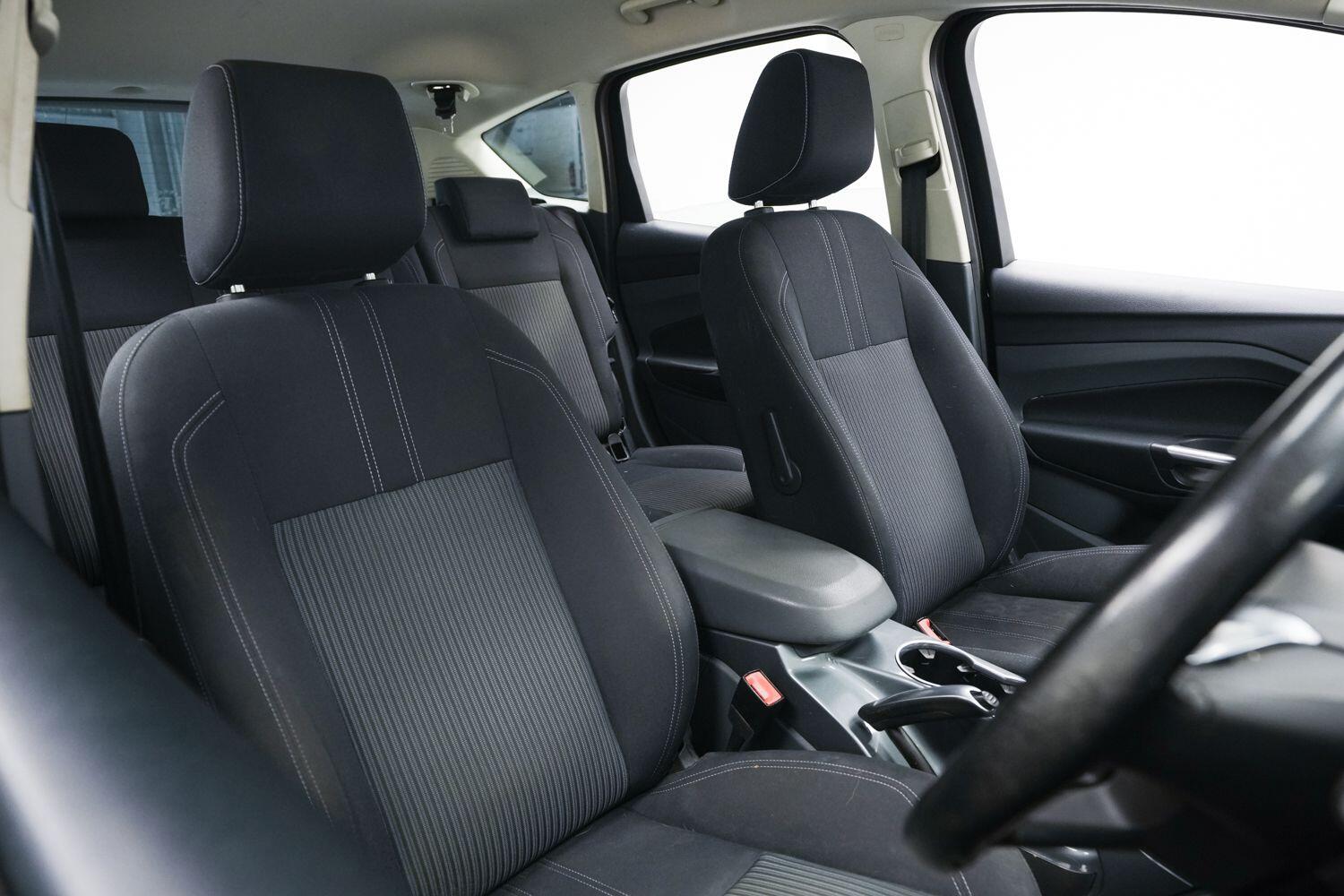 Ford C-Max view 9