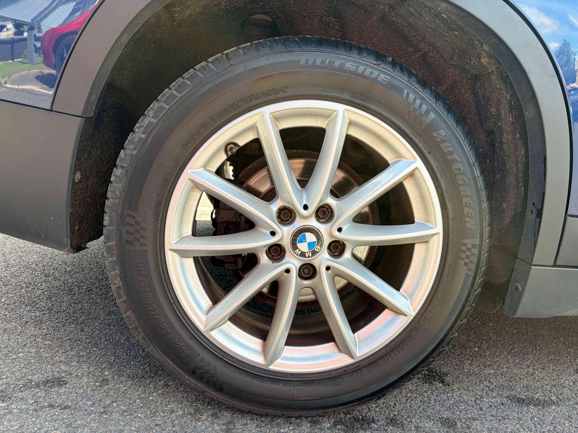BMW X1 view 11