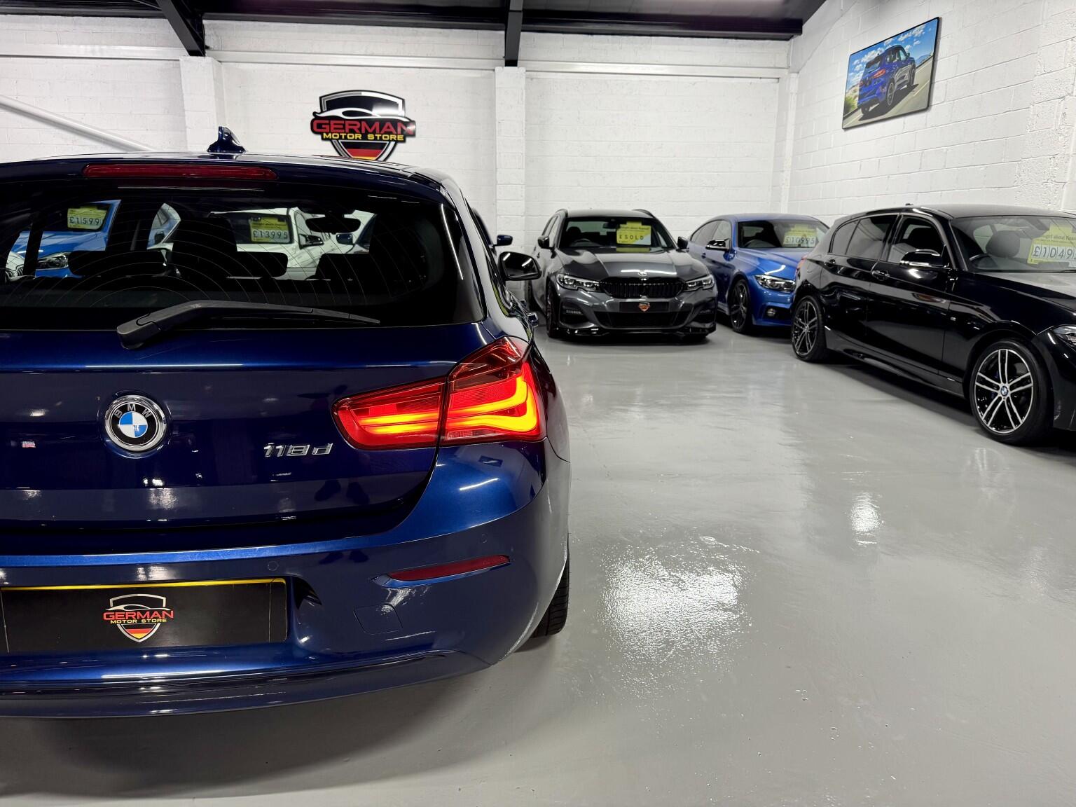 BMW 1 Series view 23
