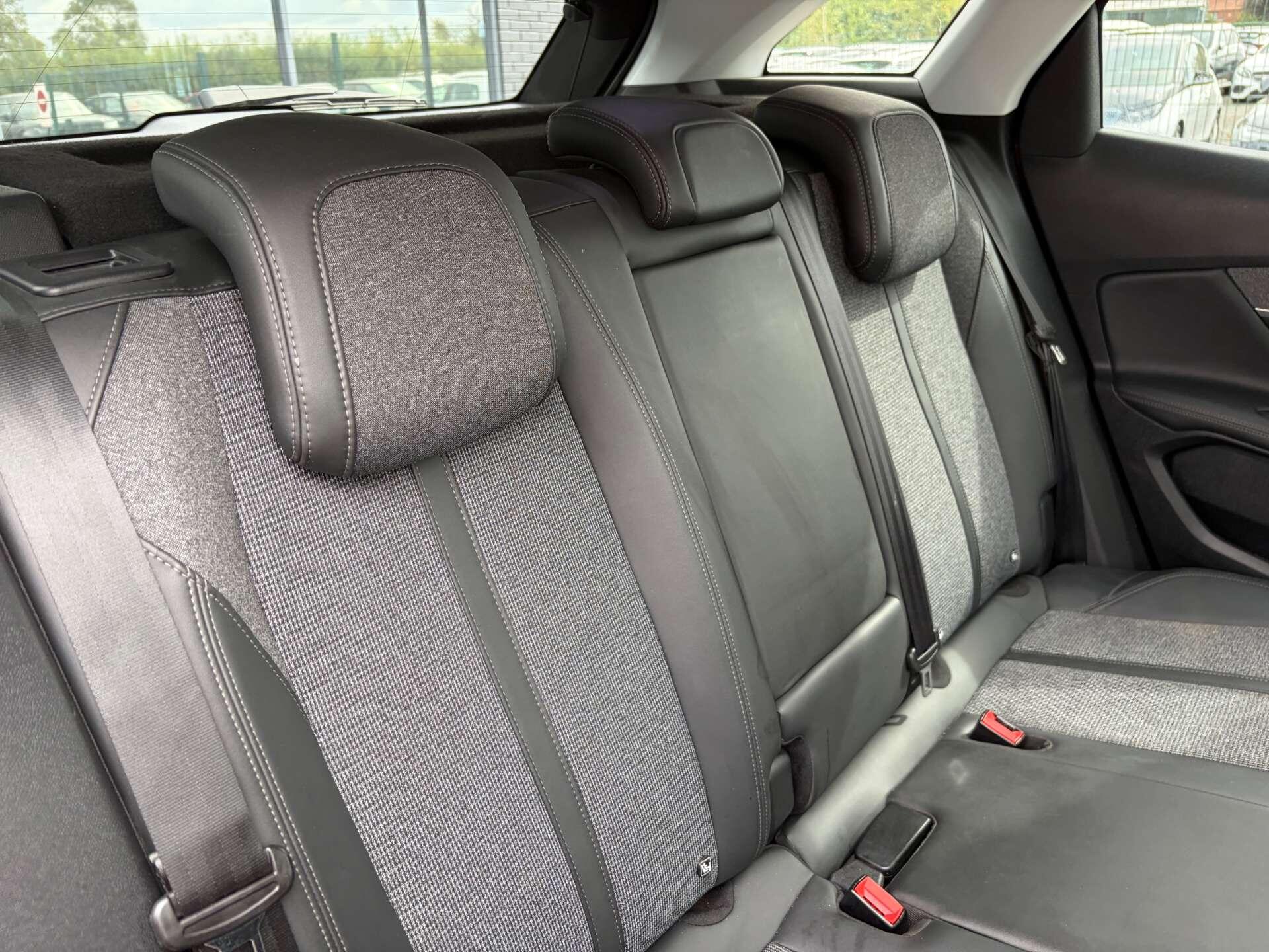 Peugeot 3008 view 30