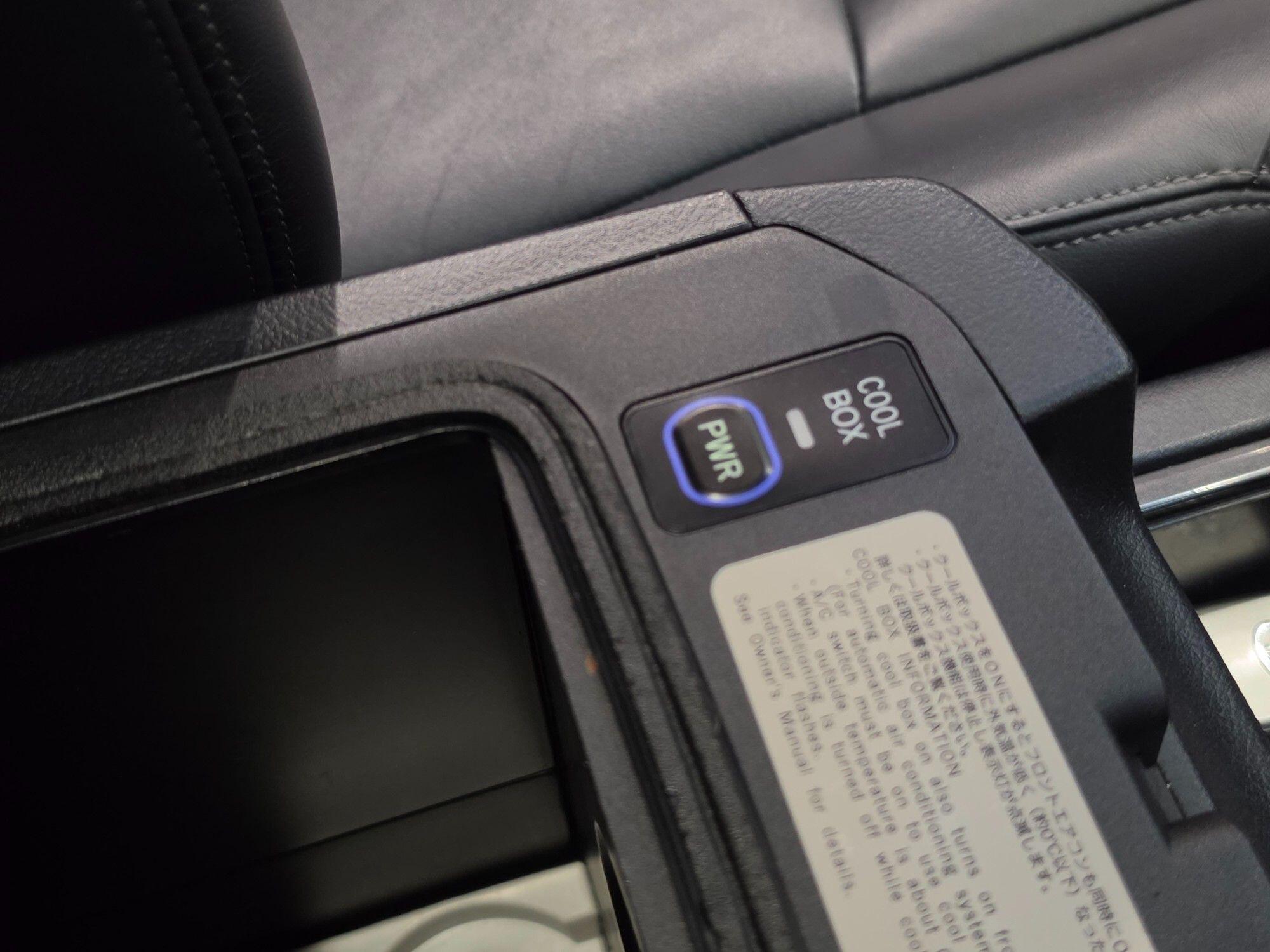 Toyota Land Cruiser view 125