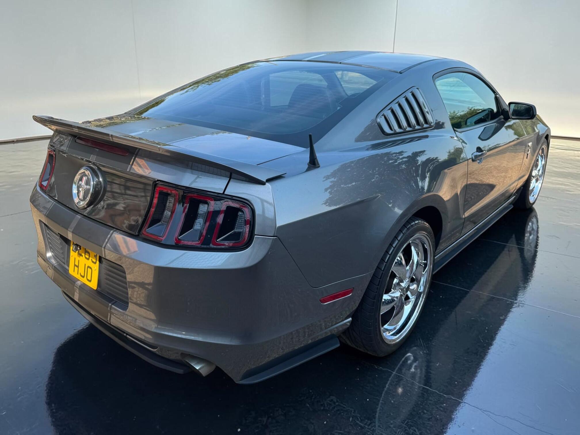 Ford Mustang view 38