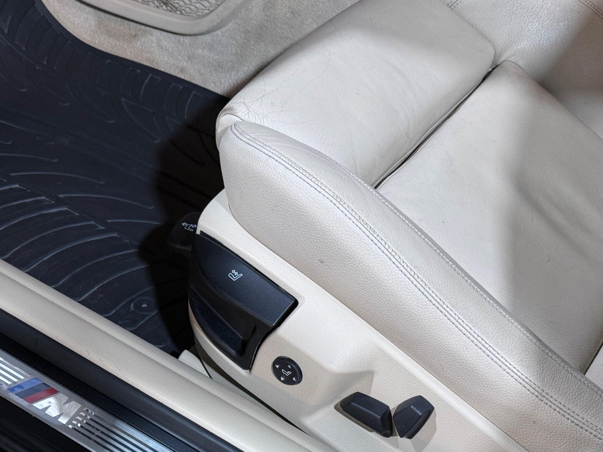 BMW 5 Series view 9