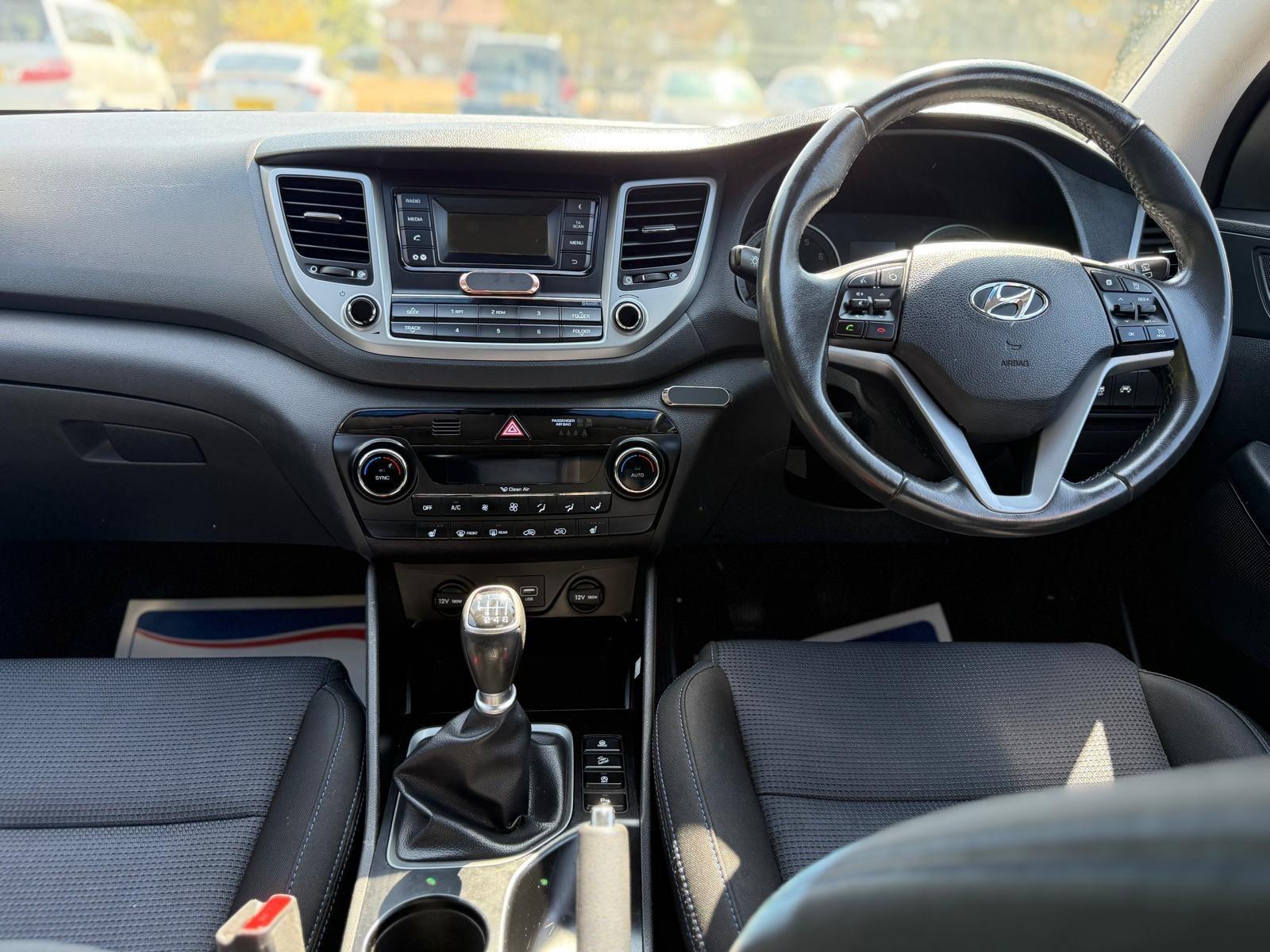 Hyundai Tucson view 22