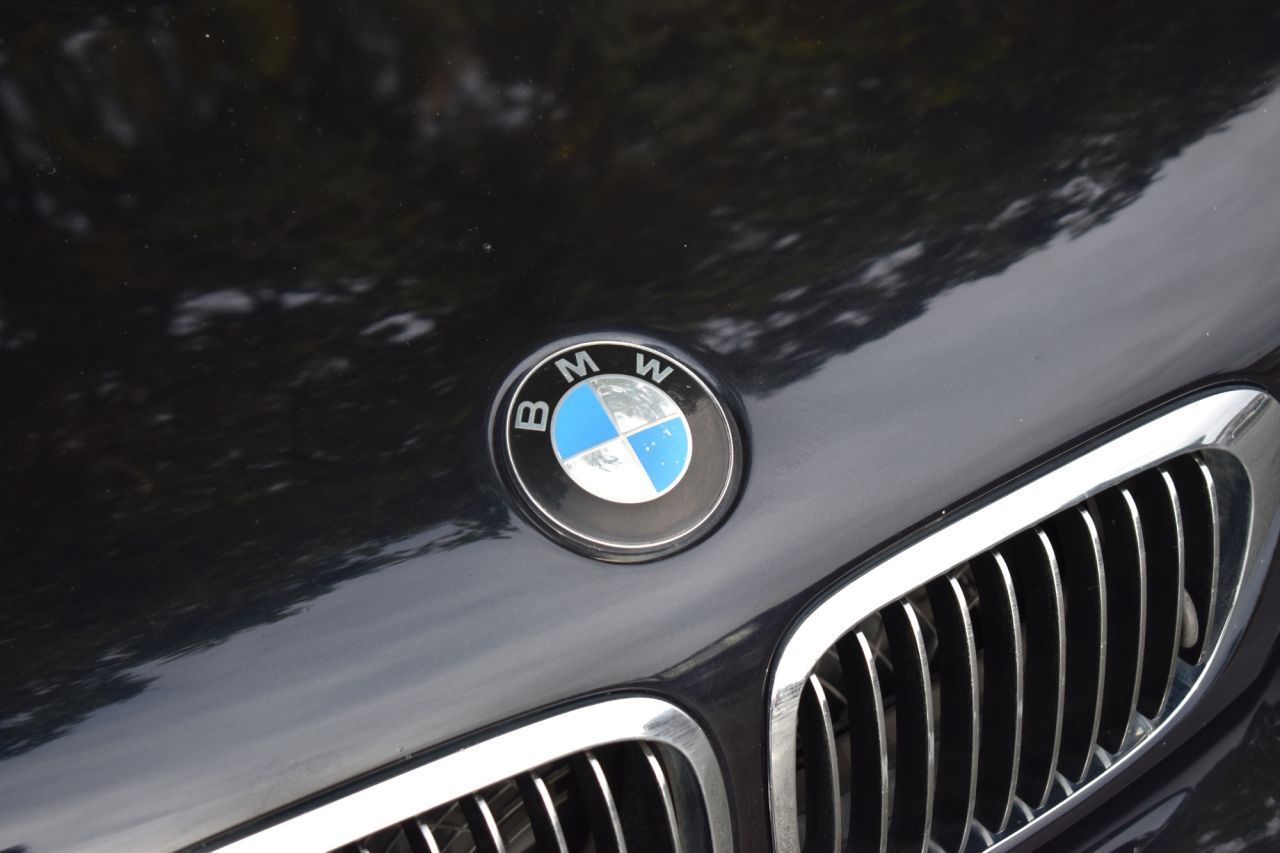 BMW M3 view 4