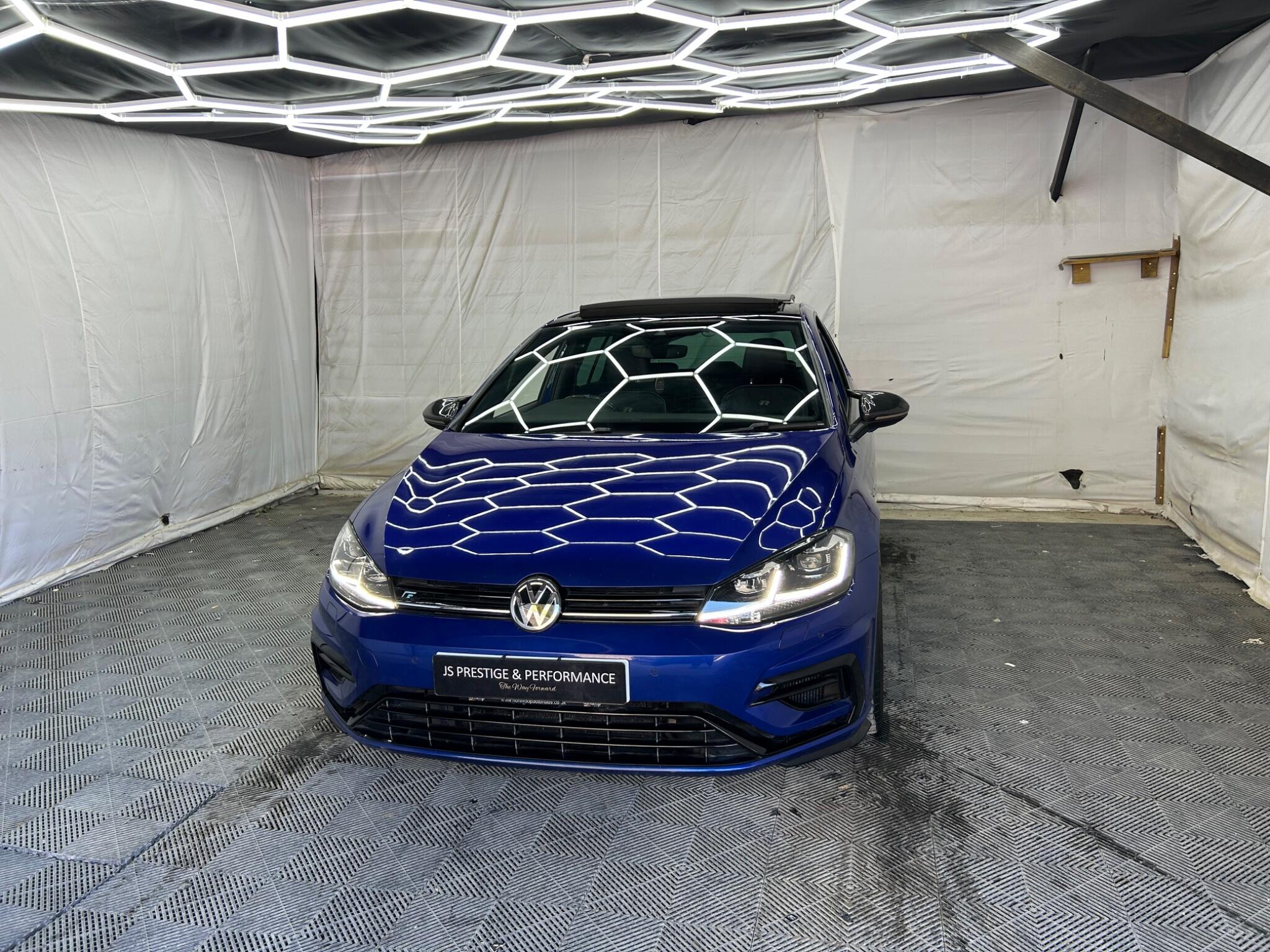 Volkswagen Golf view 6